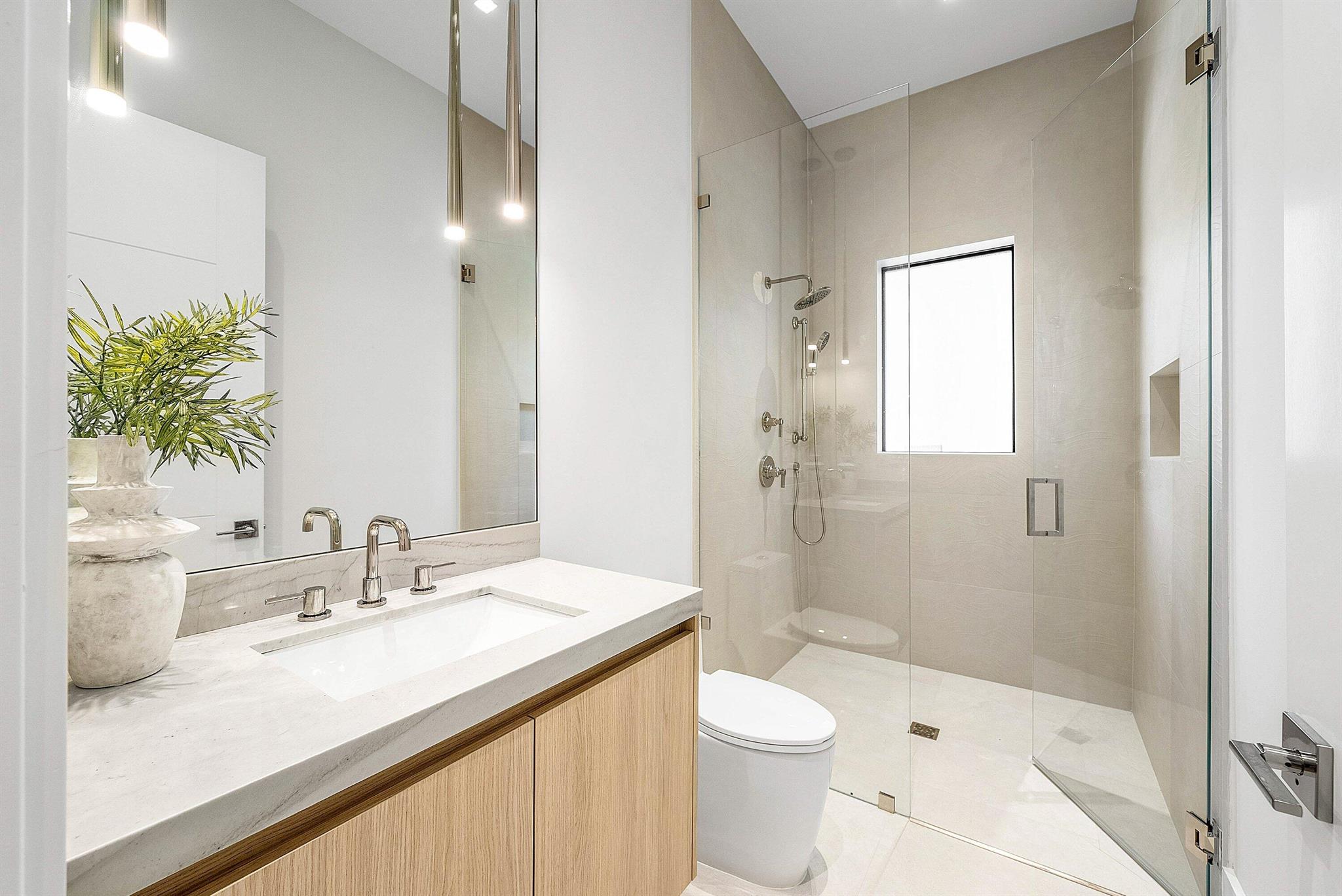 16484 Bridlewood Circle