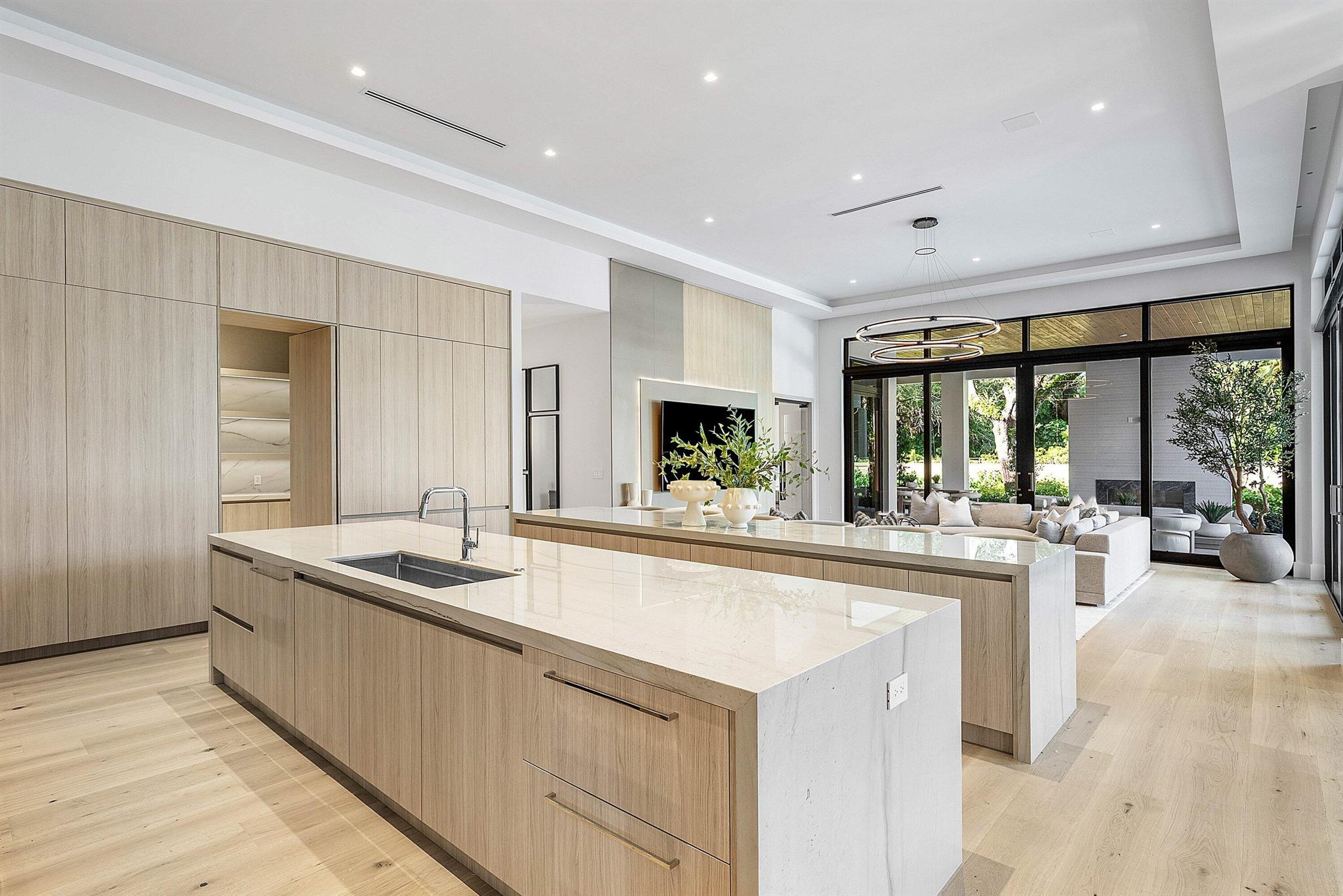 16484 Bridlewood Circle