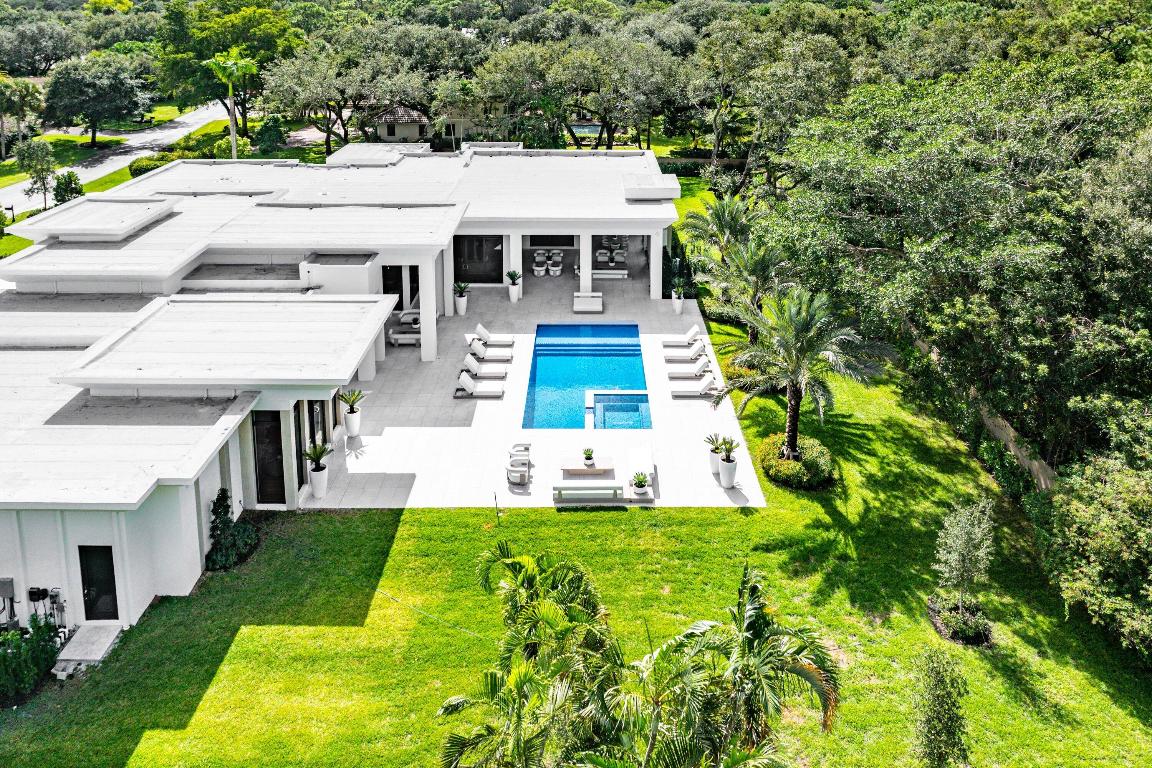 16484 Bridlewood Circle