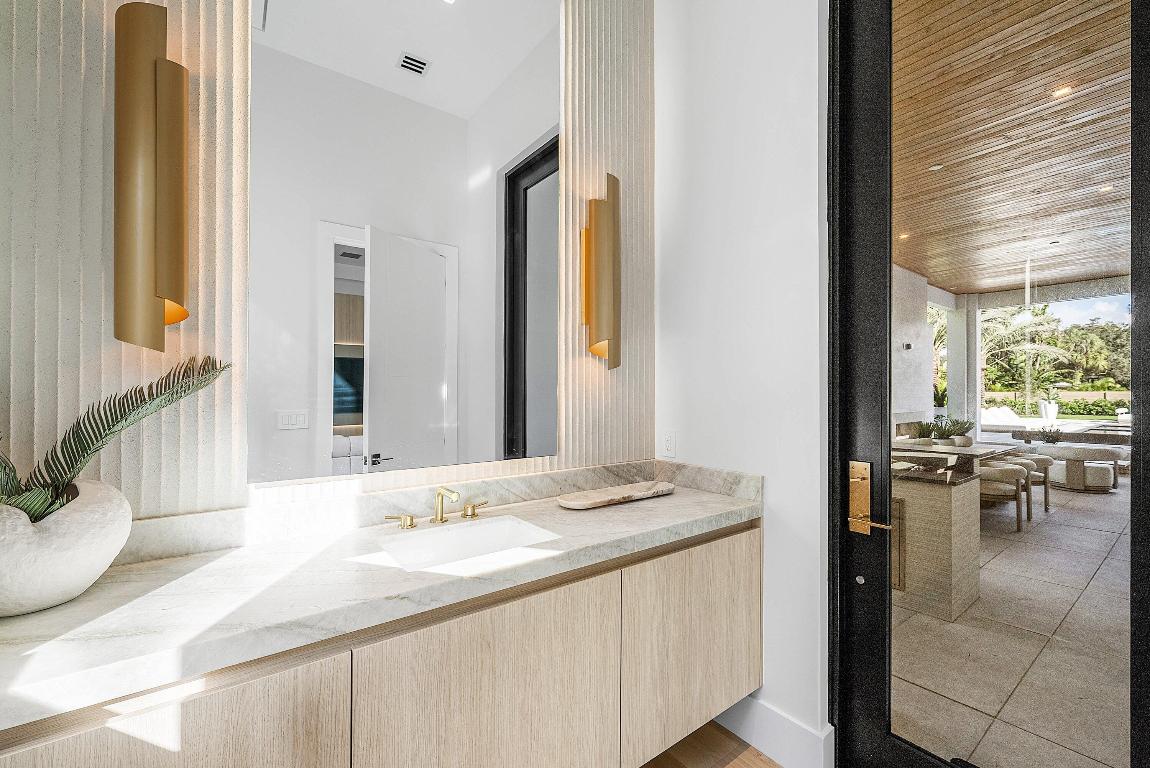 16484 Bridlewood Circle