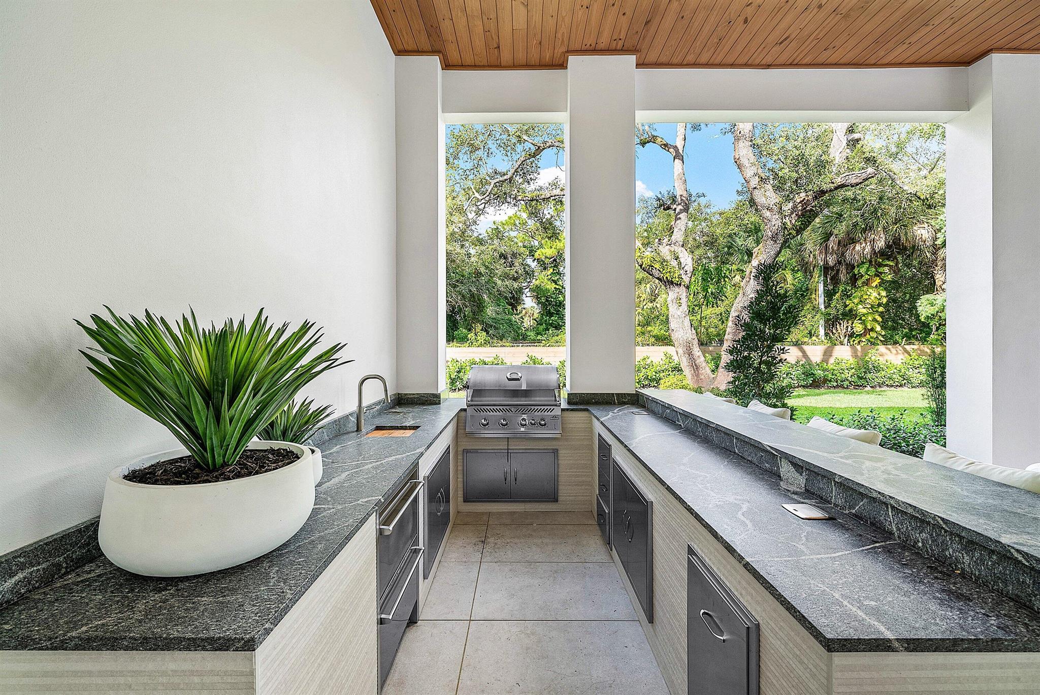 16484 Bridlewood Circle