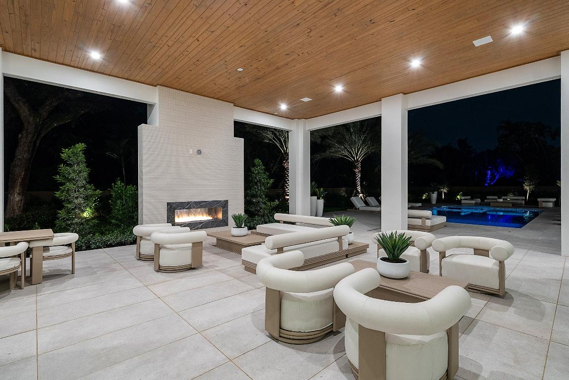 16484 Bridlewood Circle