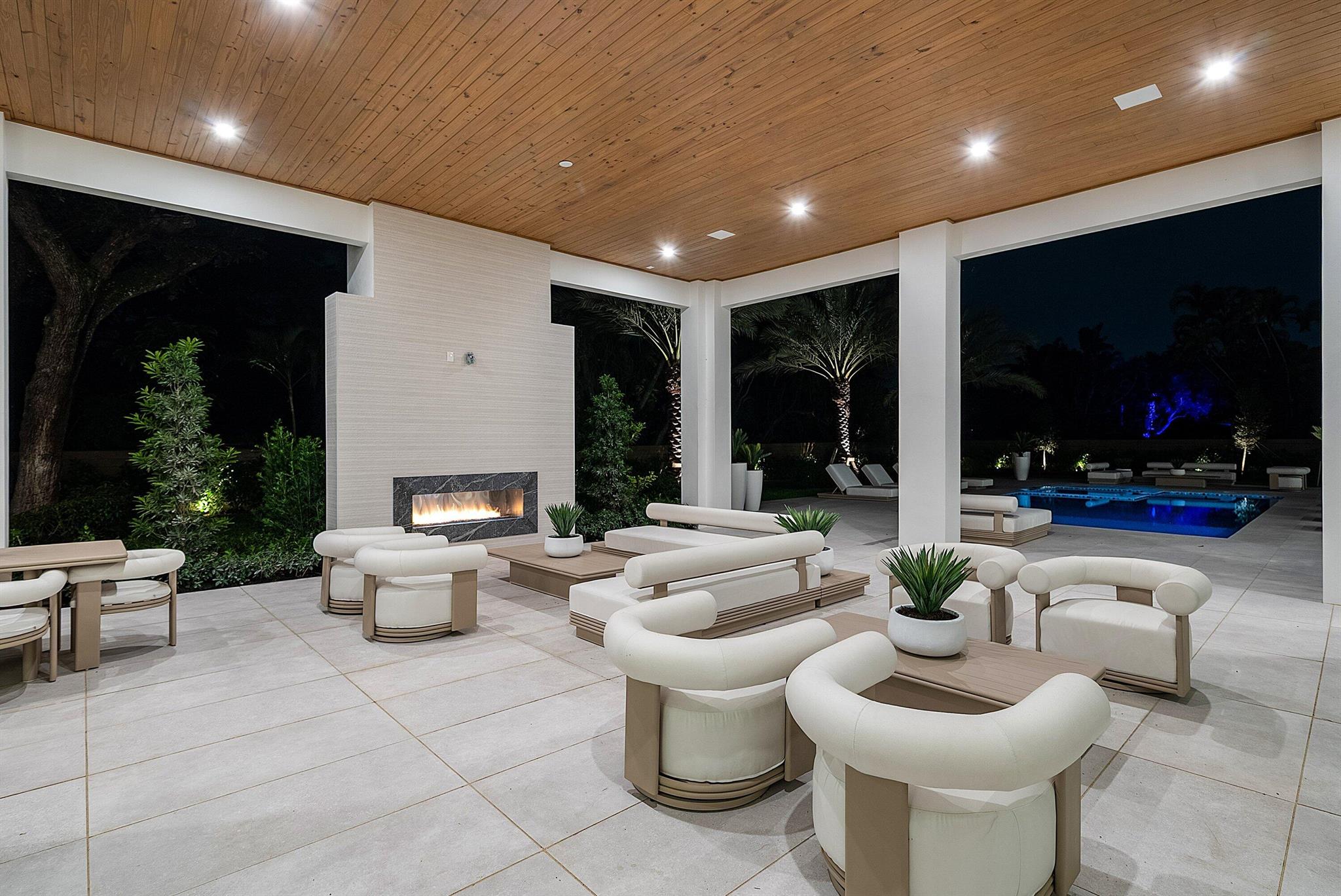 16484 Bridlewood Circle