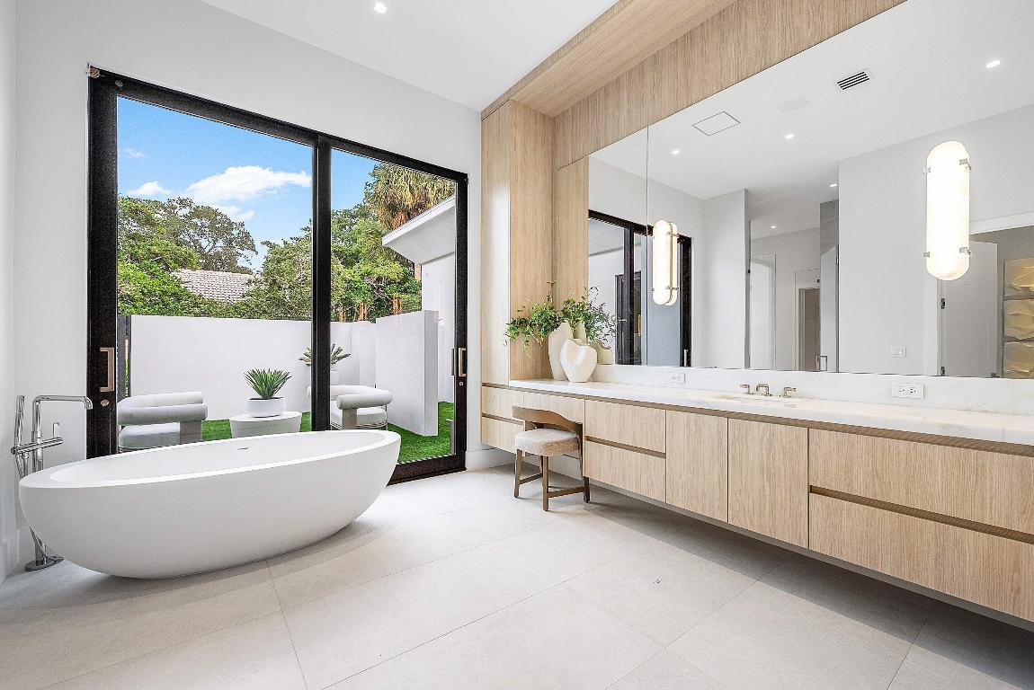 16484 Bridlewood Circle