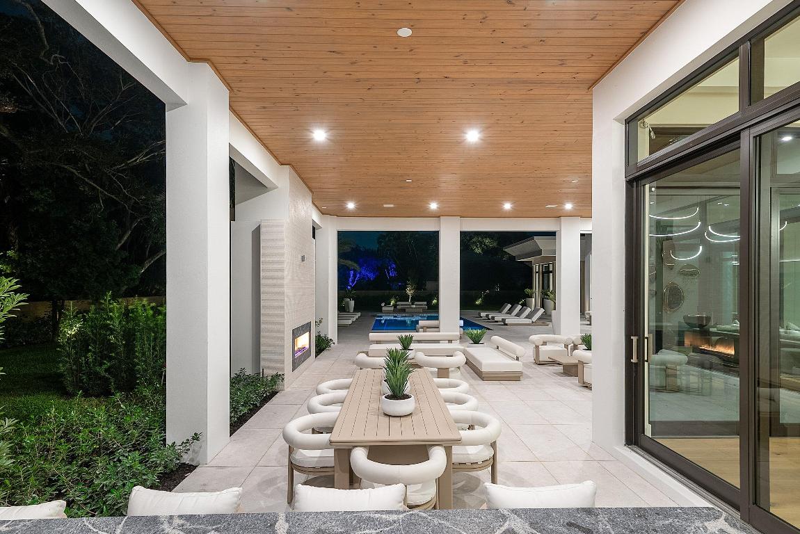 16484 Bridlewood Circle