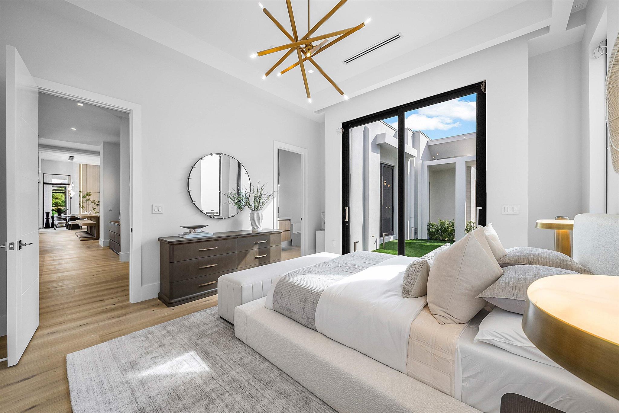 16484 Bridlewood Circle