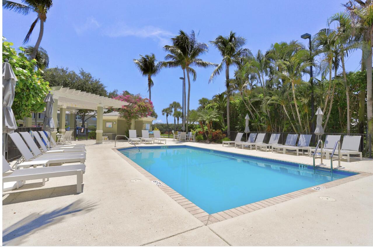 1061 Kokomo Key Lane