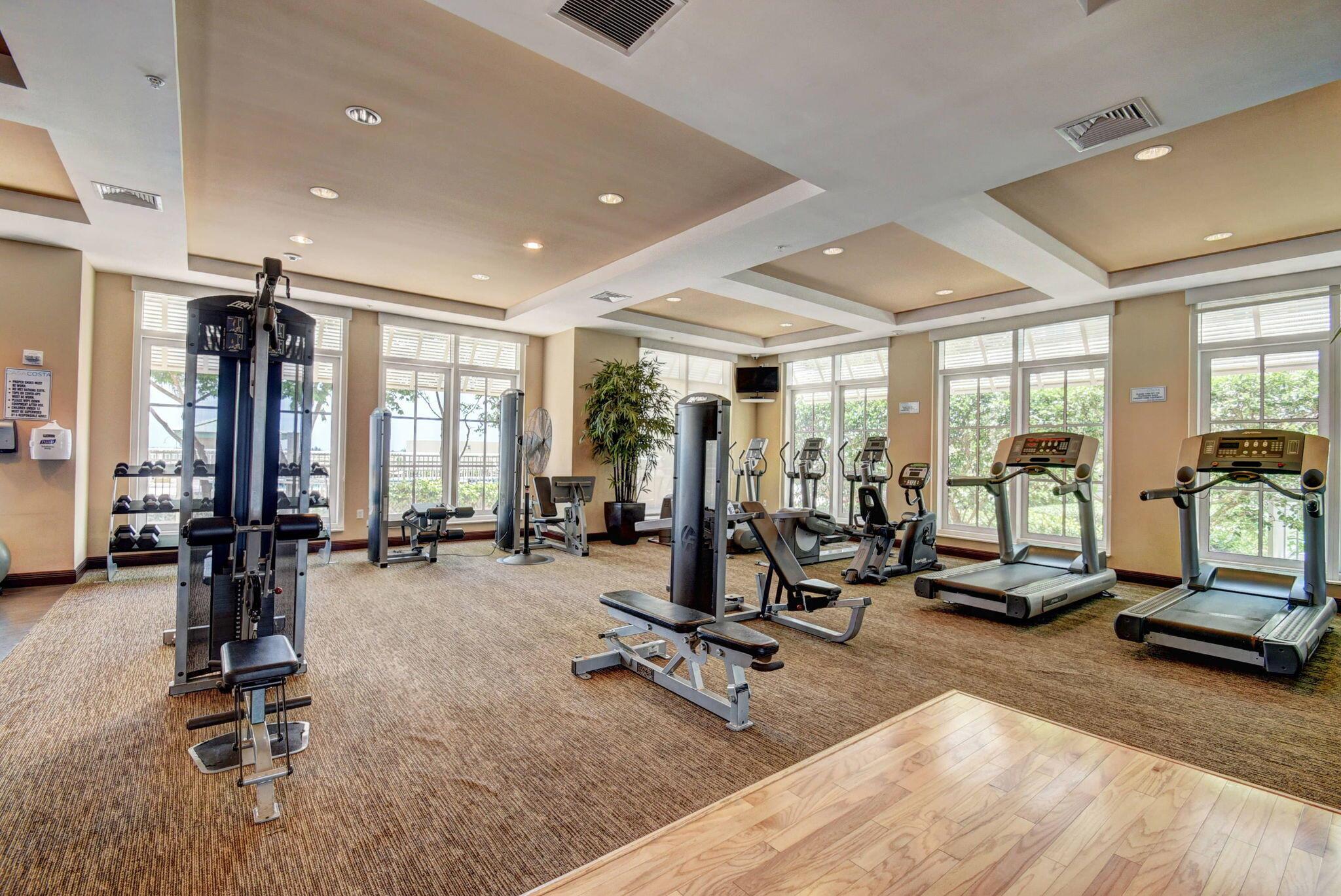 350 N Federal Highway 714