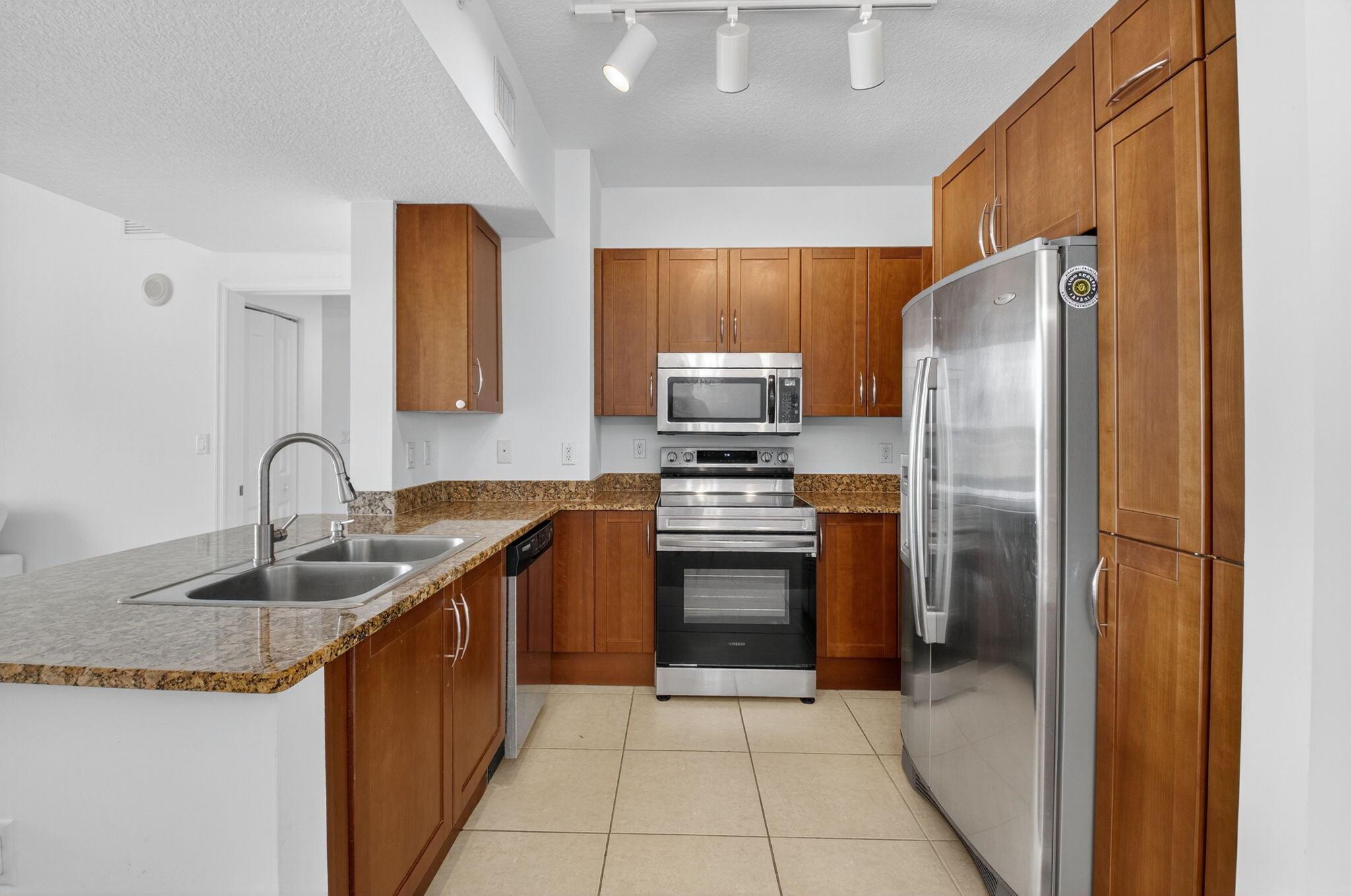 350 N Federal Highway 714