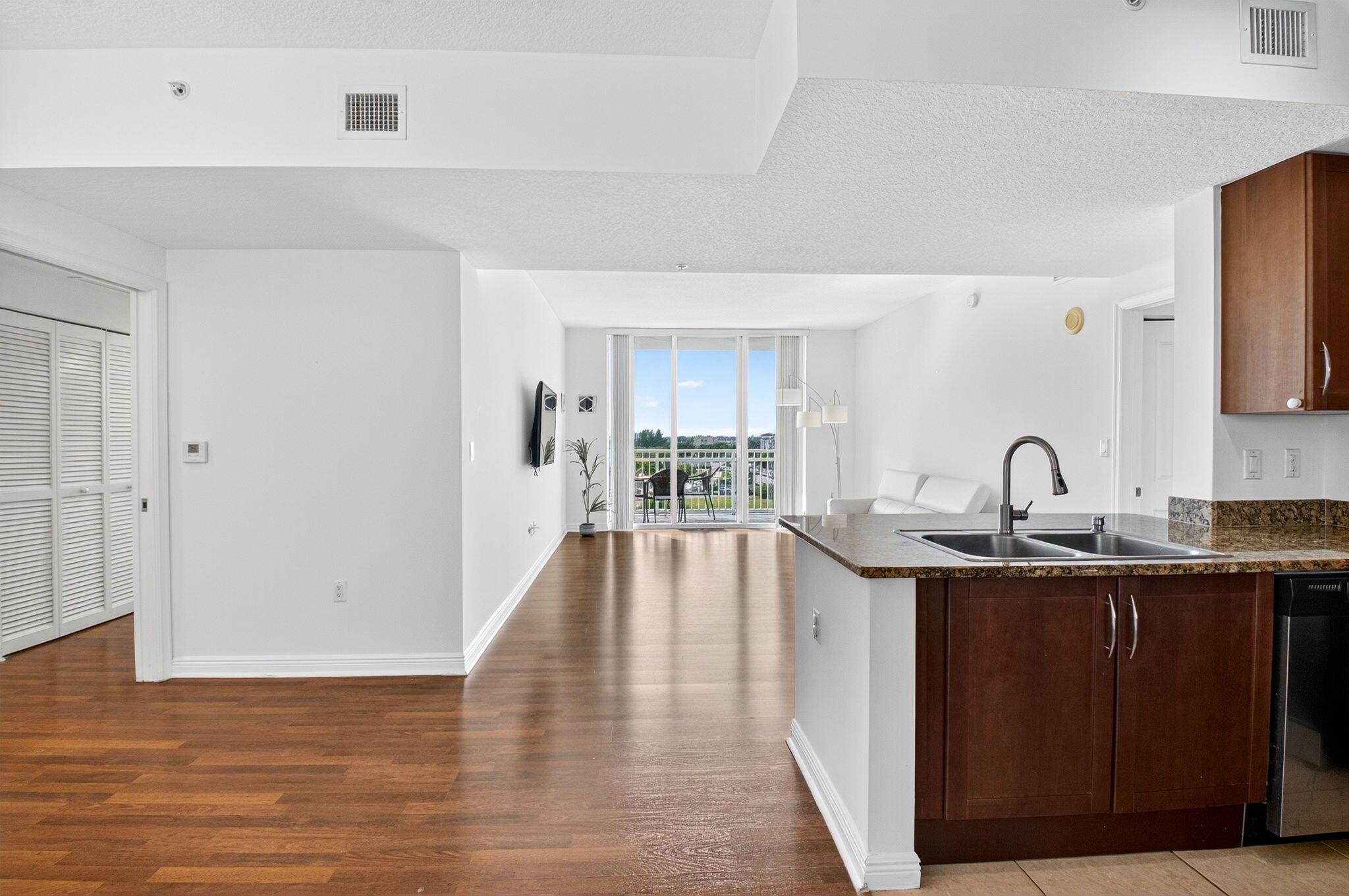 350 N Federal Highway 714