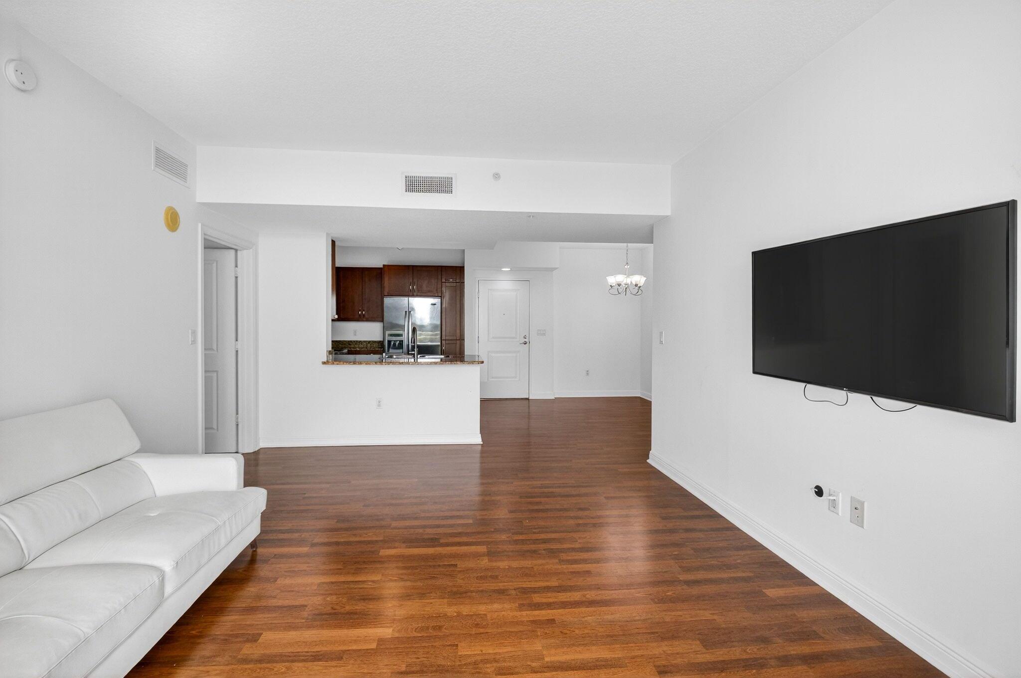 350 N Federal Highway 714