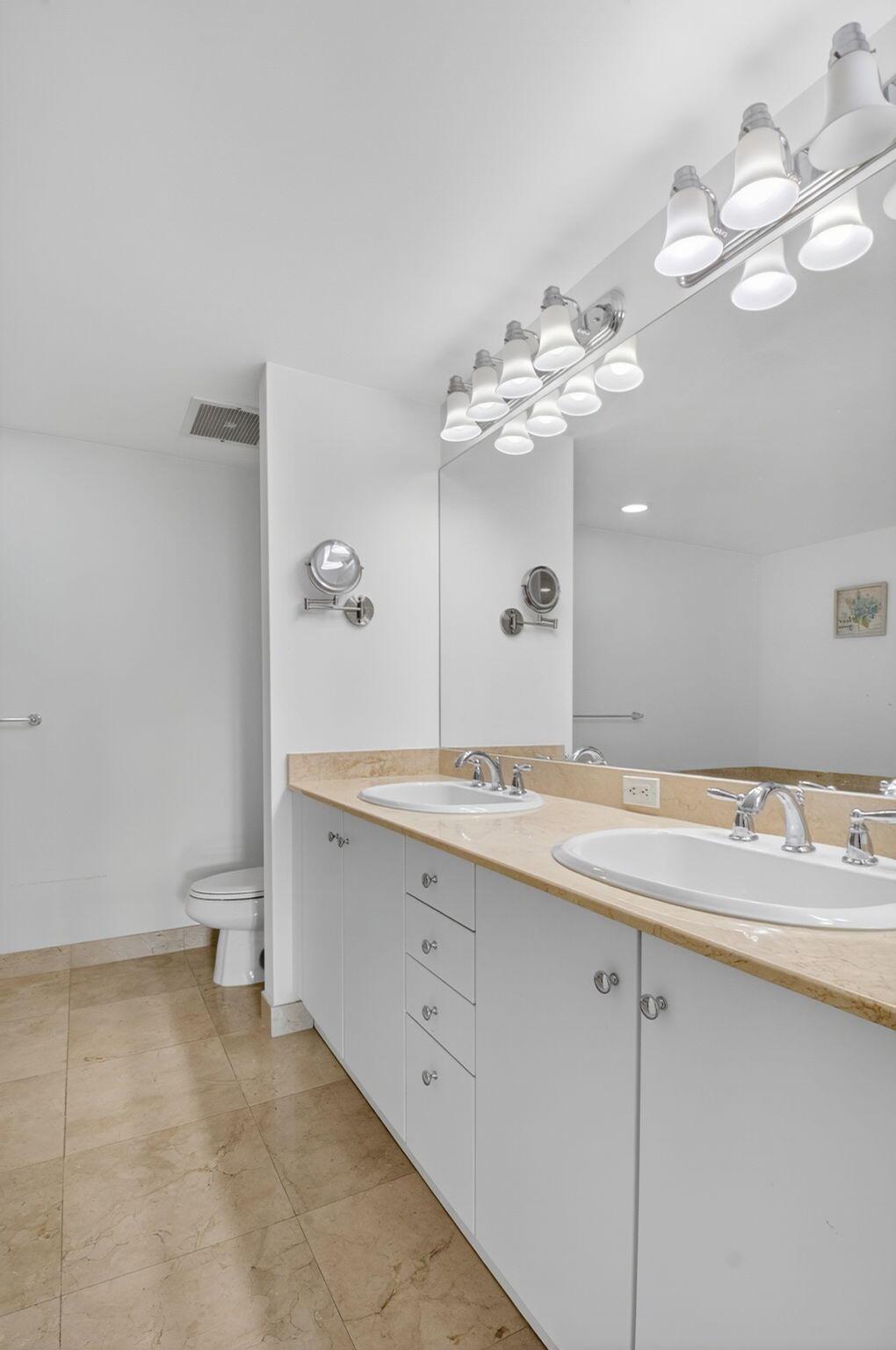 350 N Federal Highway 714