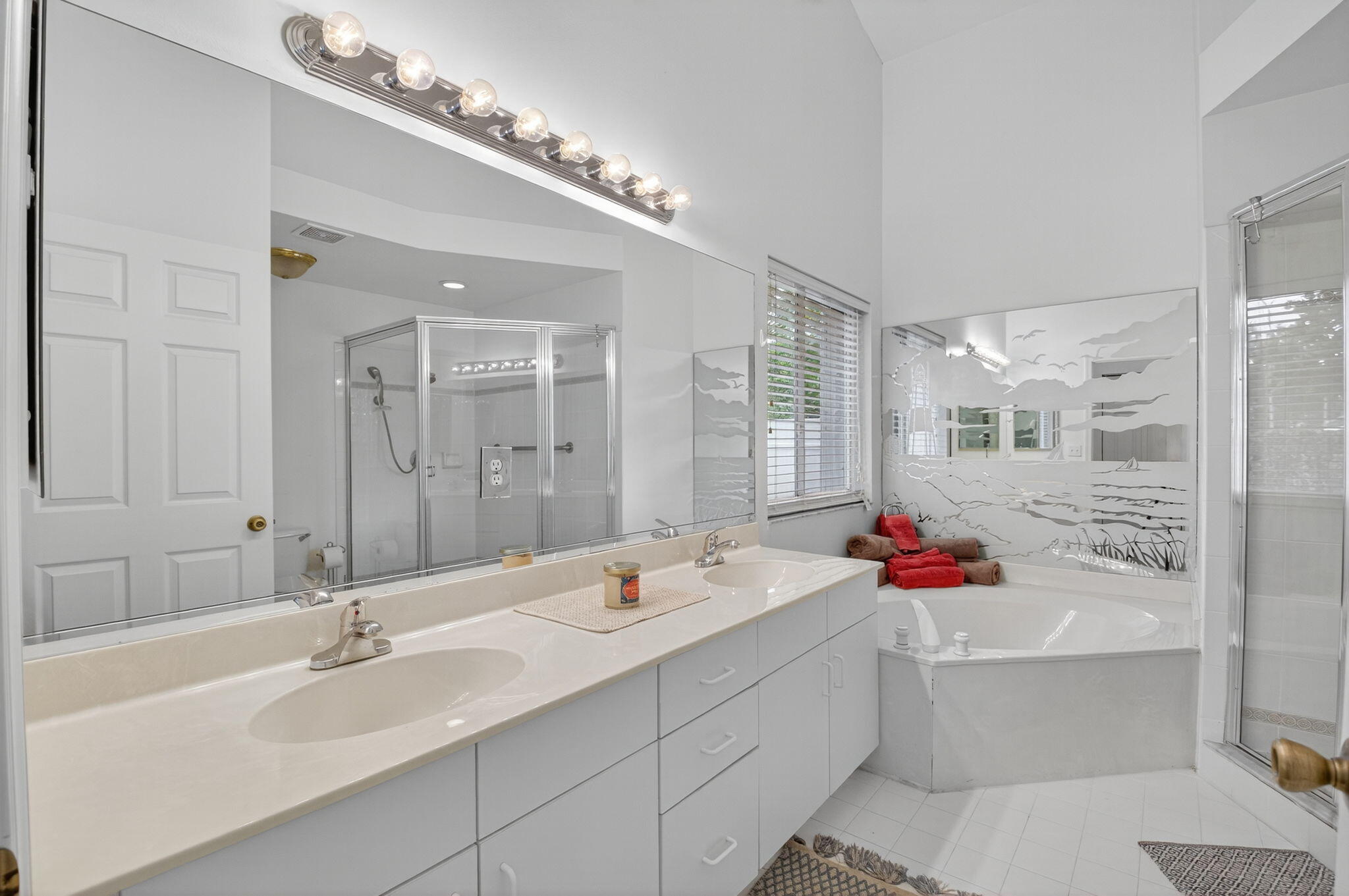 6032 Rossmoor Lakes Court