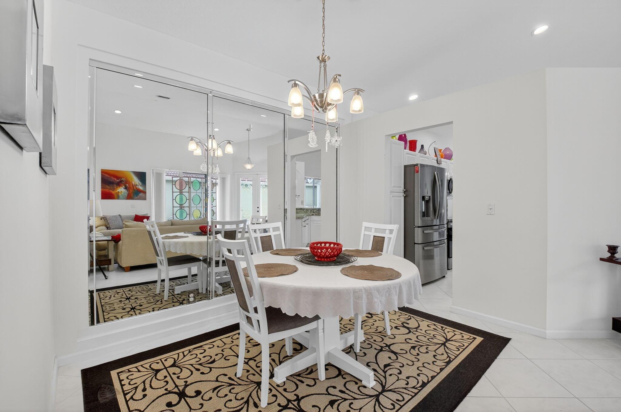 6032 Rossmoor Lakes Court