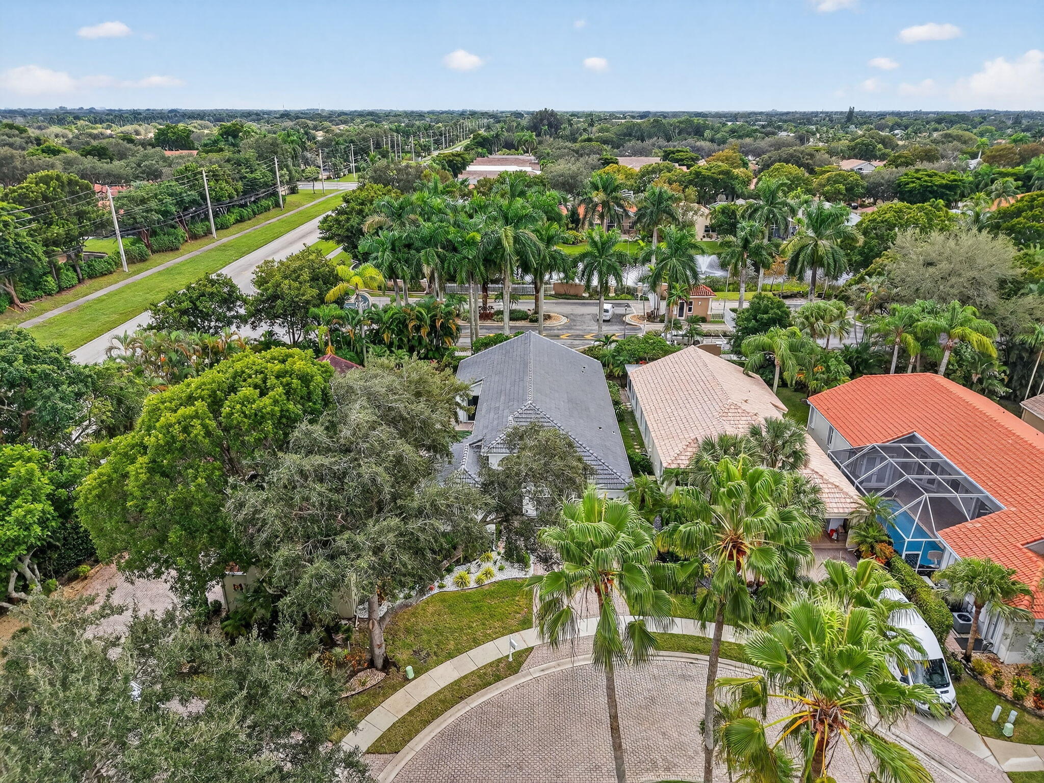 6032 Rossmoor Lakes Court