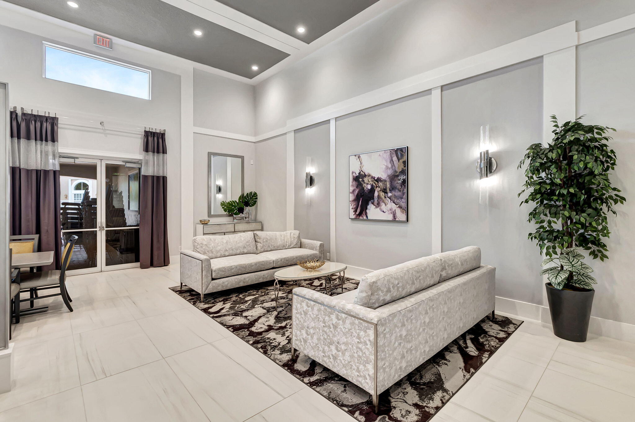 6032 Rossmoor Lakes Court