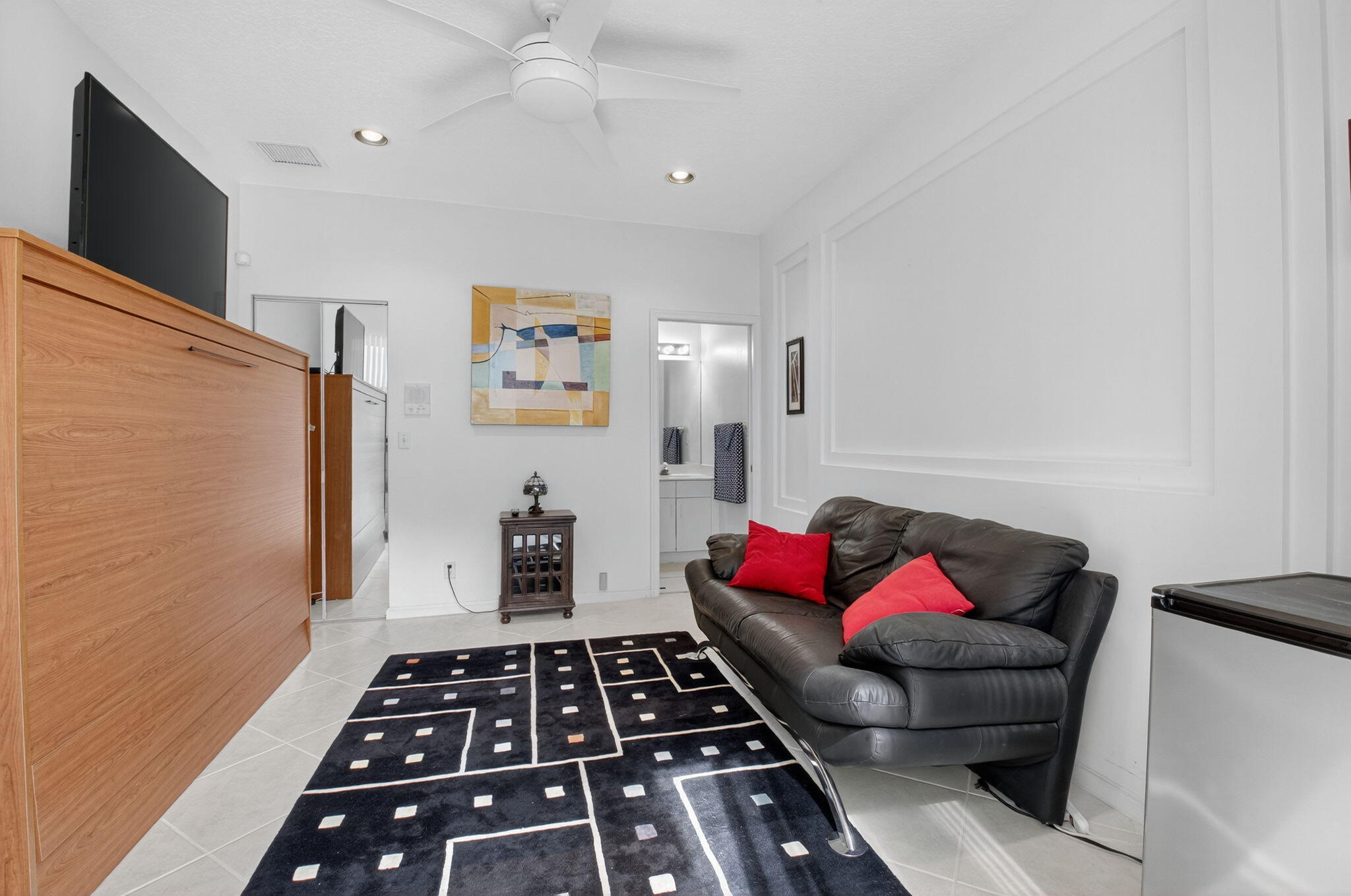 6032 Rossmoor Lakes Court