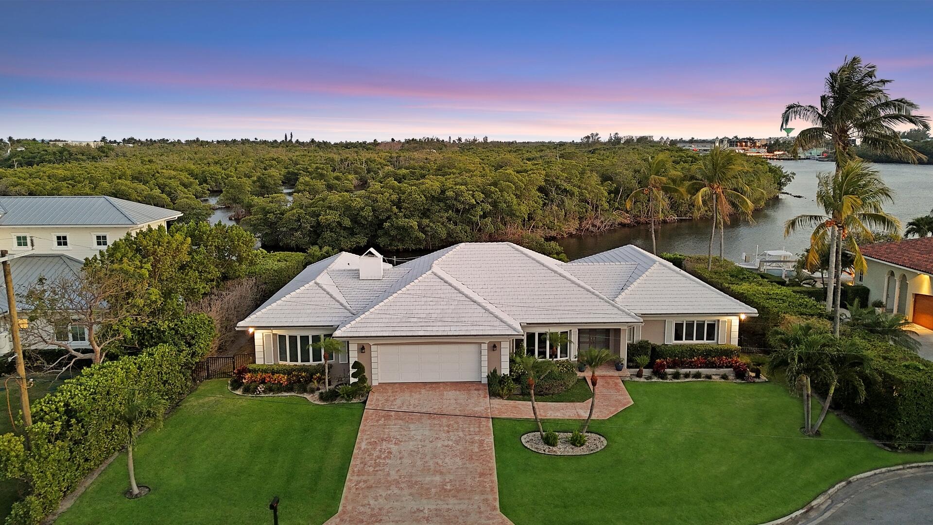 7 Inlet Cay Drive