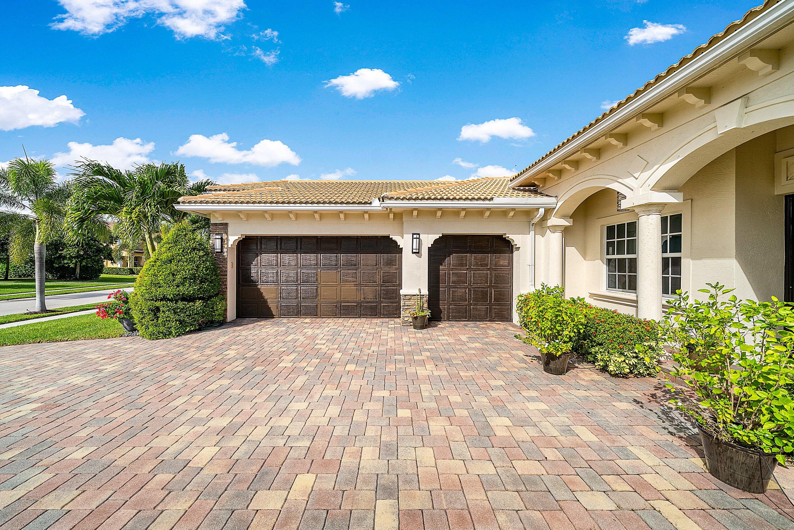287 Rudder Cay Way