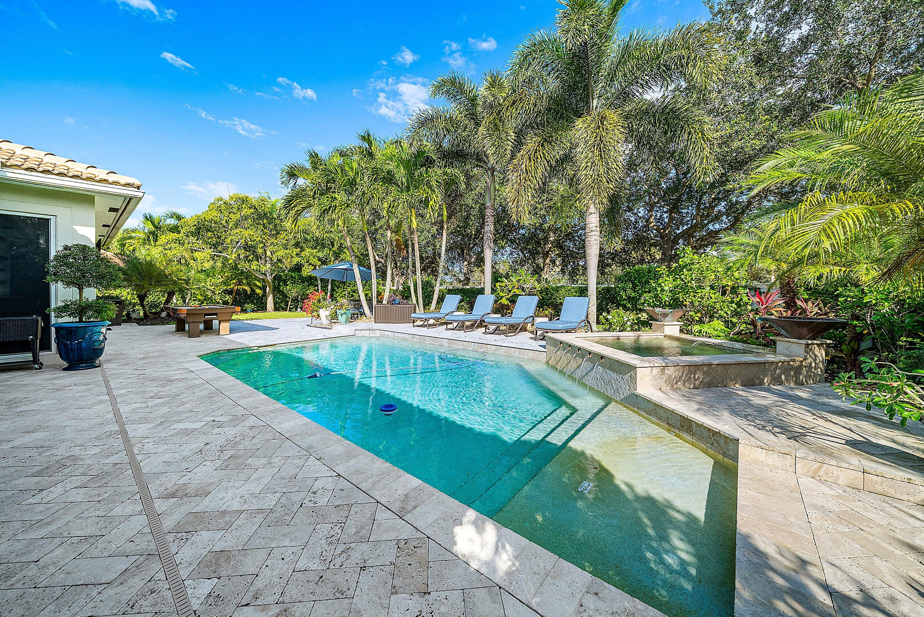 287 Rudder Cay Way