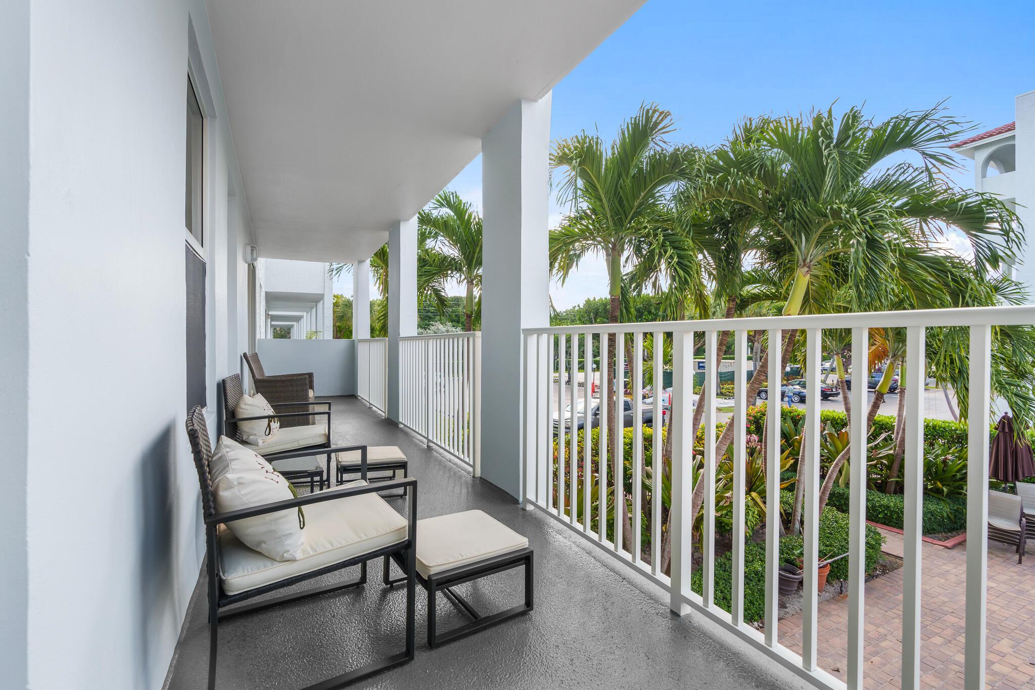 950 Ponce De Leon Road 207