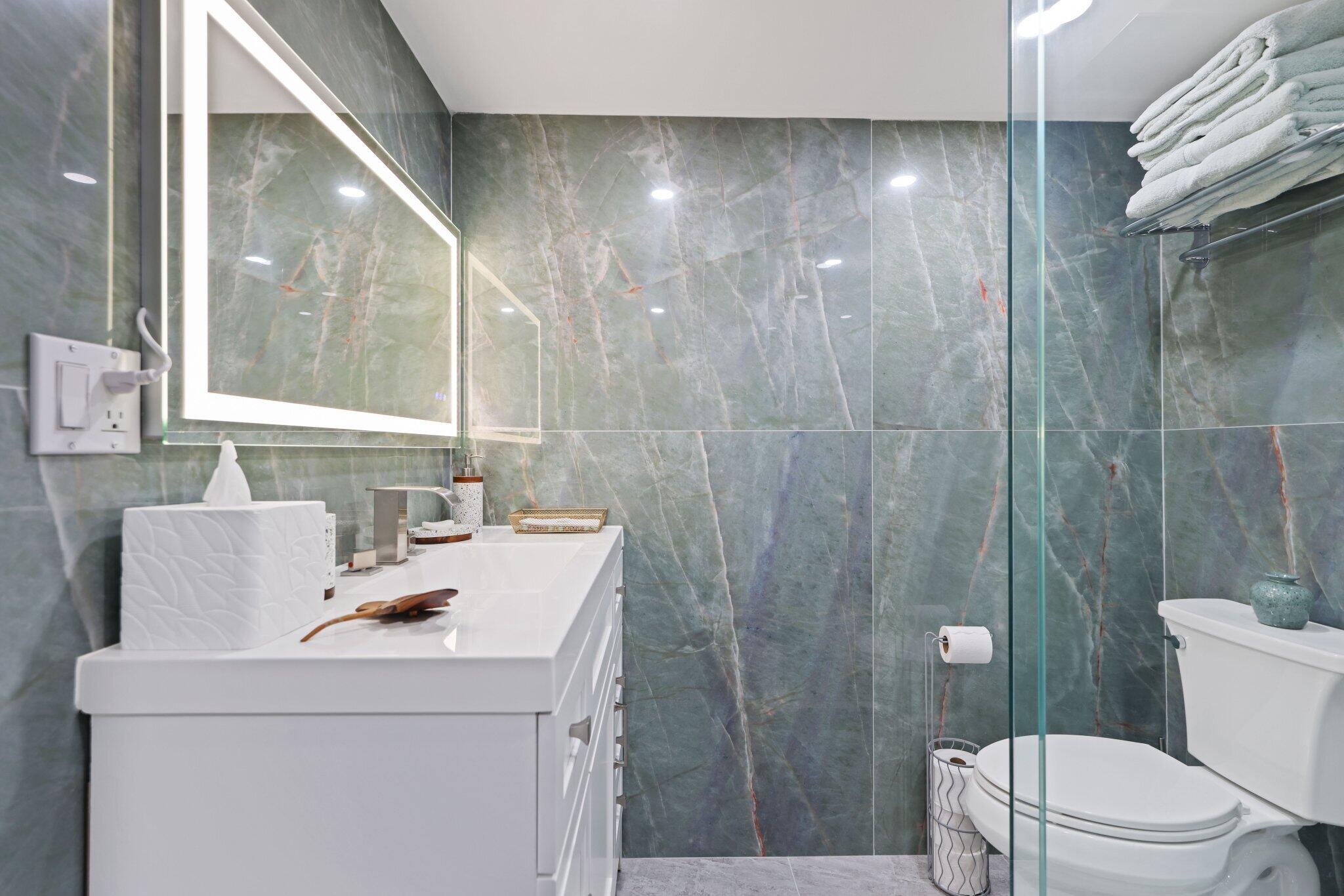 12 Royal Palm Way Unit 605