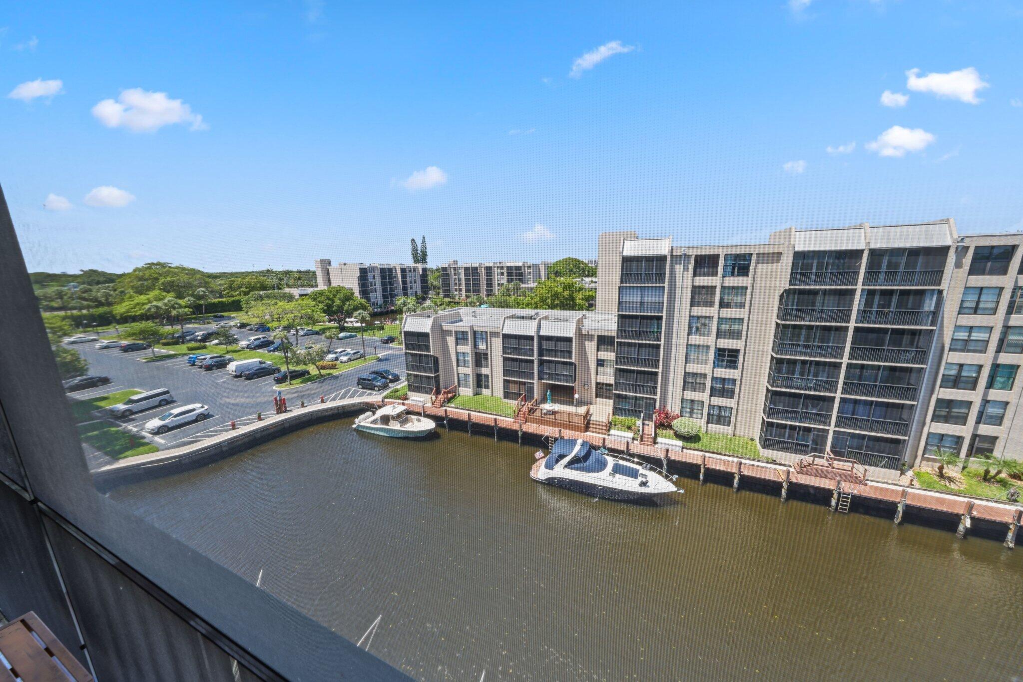 12 Royal Palm Way Unit 605