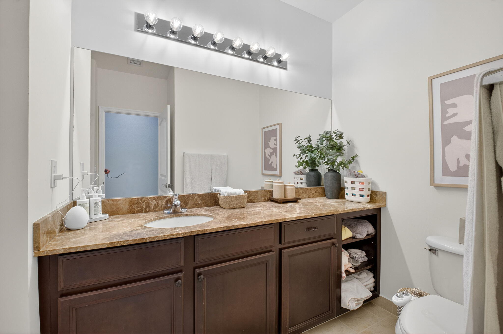 148 W Astor Circle