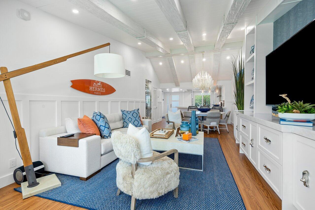 7459 Victory Lane 8805