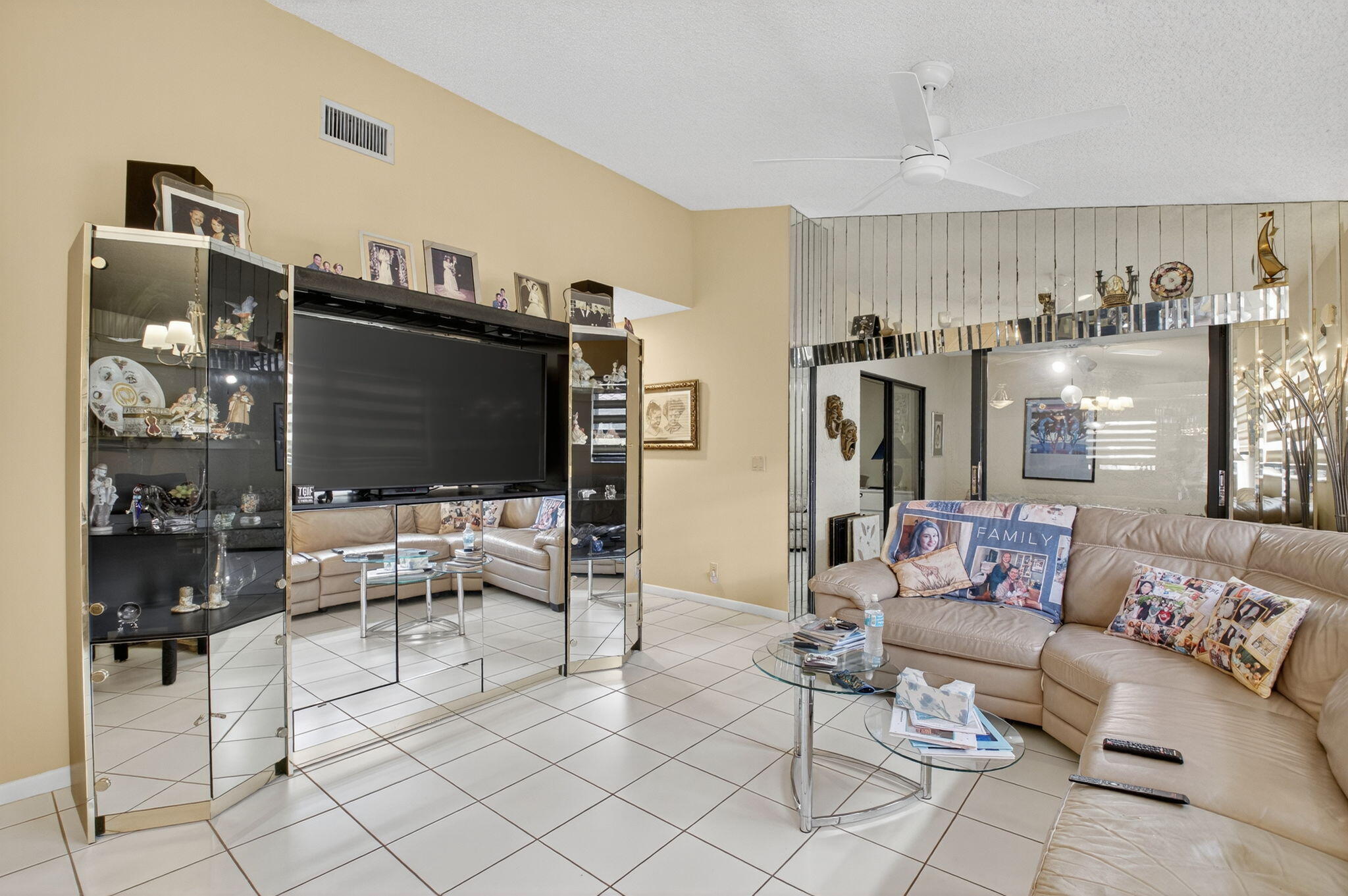 6234 Pointe Regal Circle
