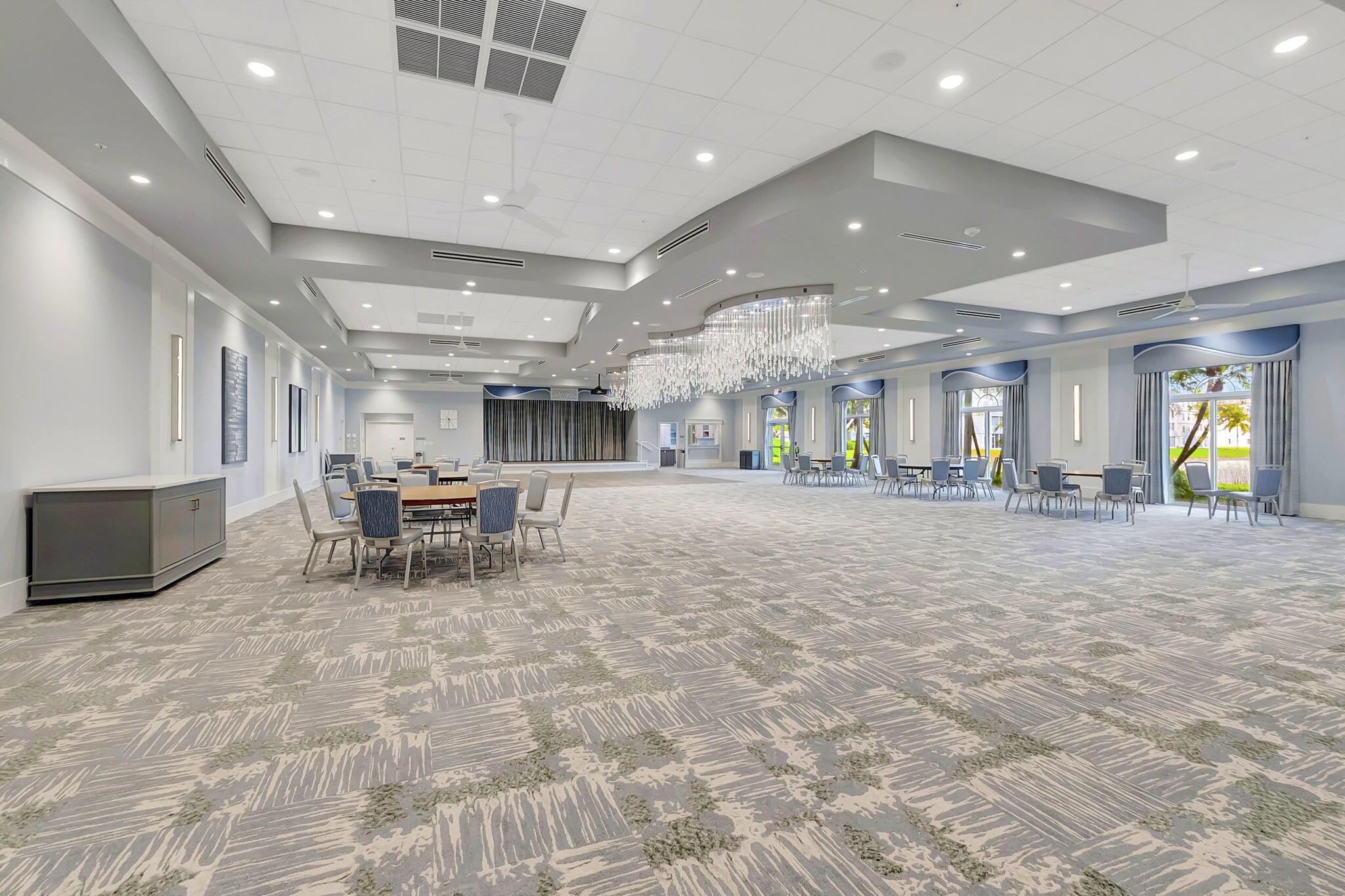 6234 Pointe Regal Circle