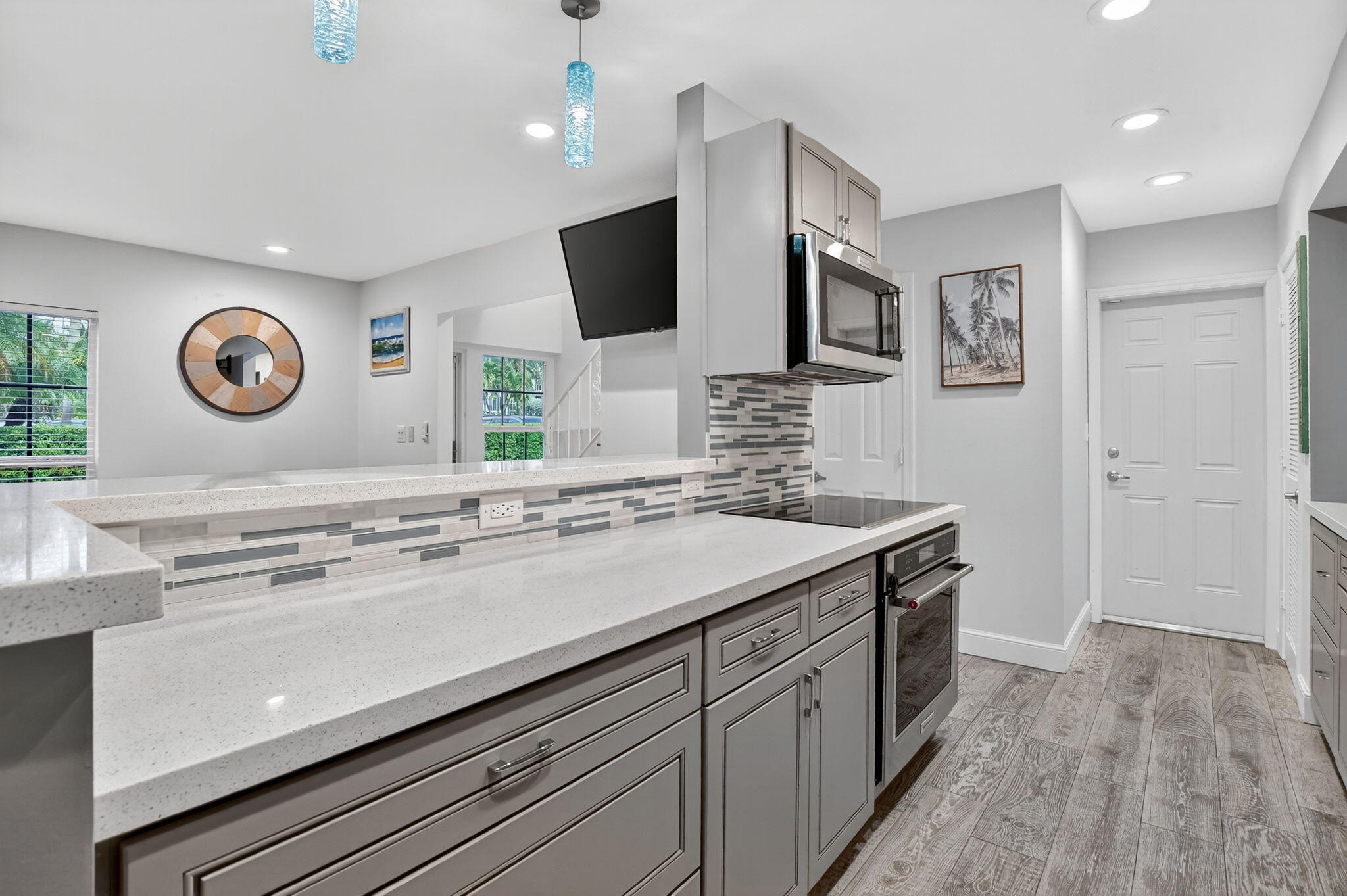 1194 Hillsboro Mile 74