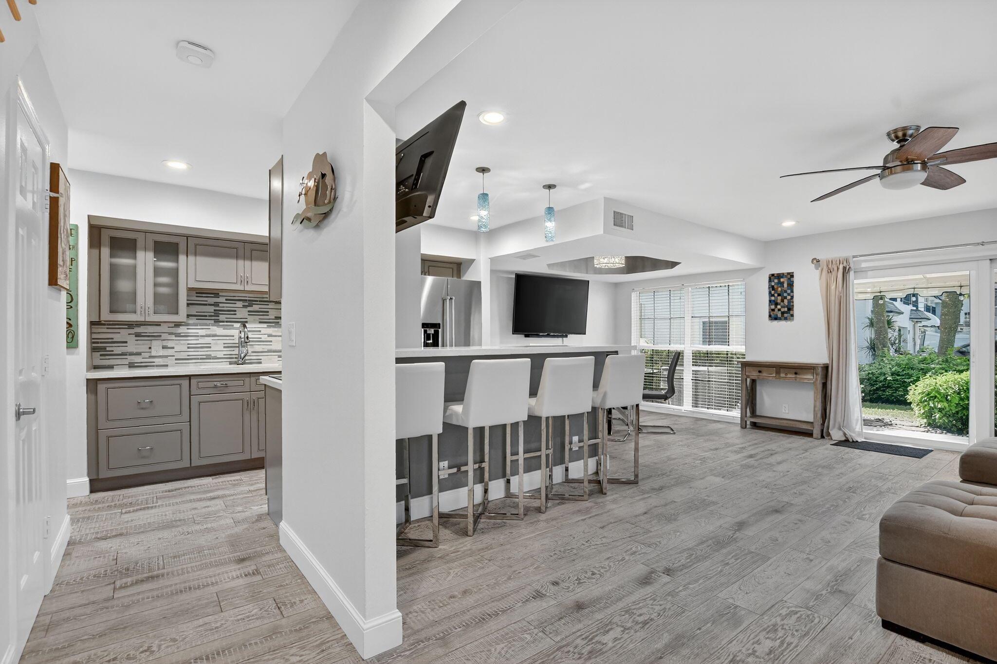 1194 Hillsboro Mile 74