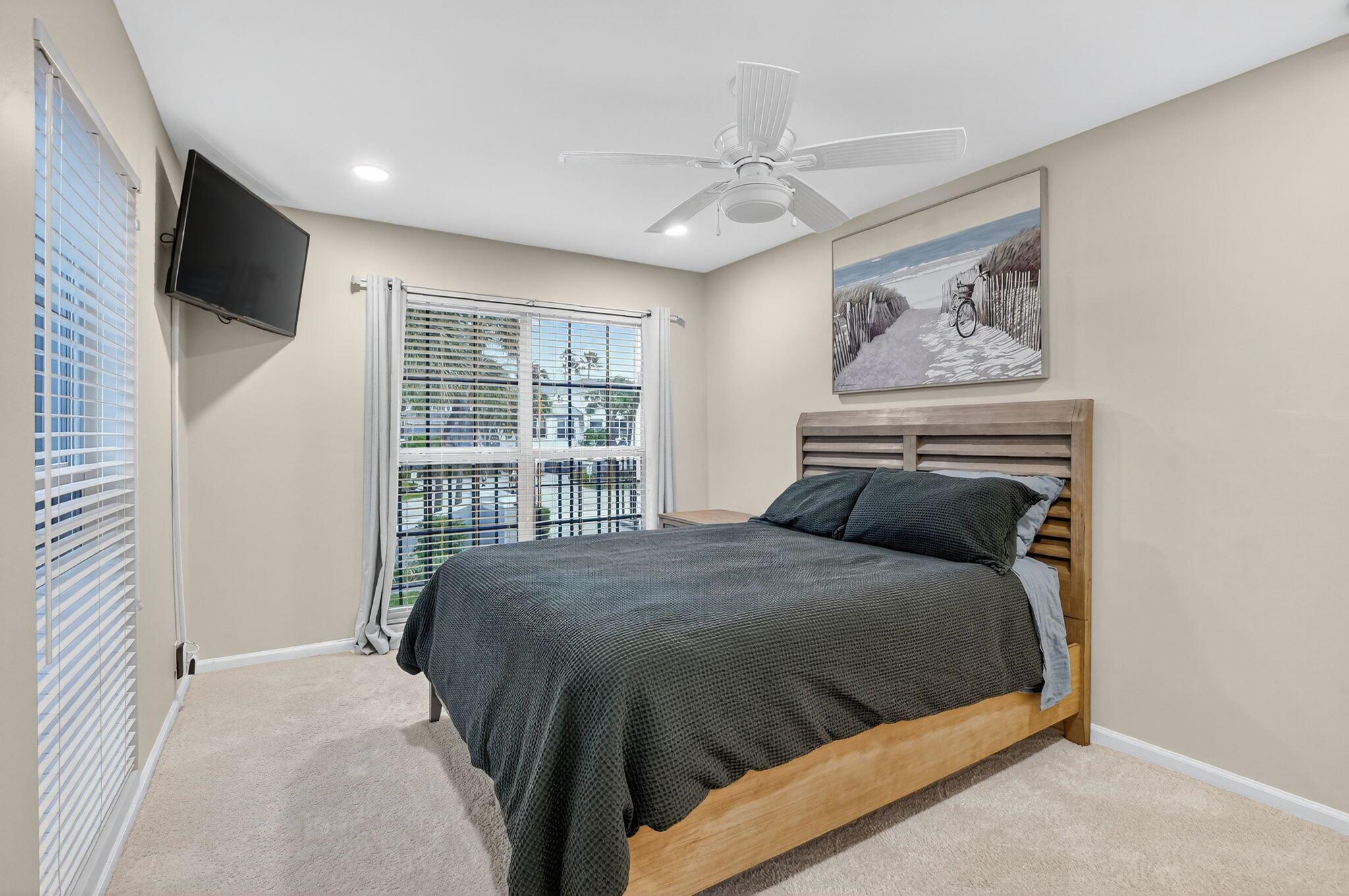 1194 Hillsboro Mile 74