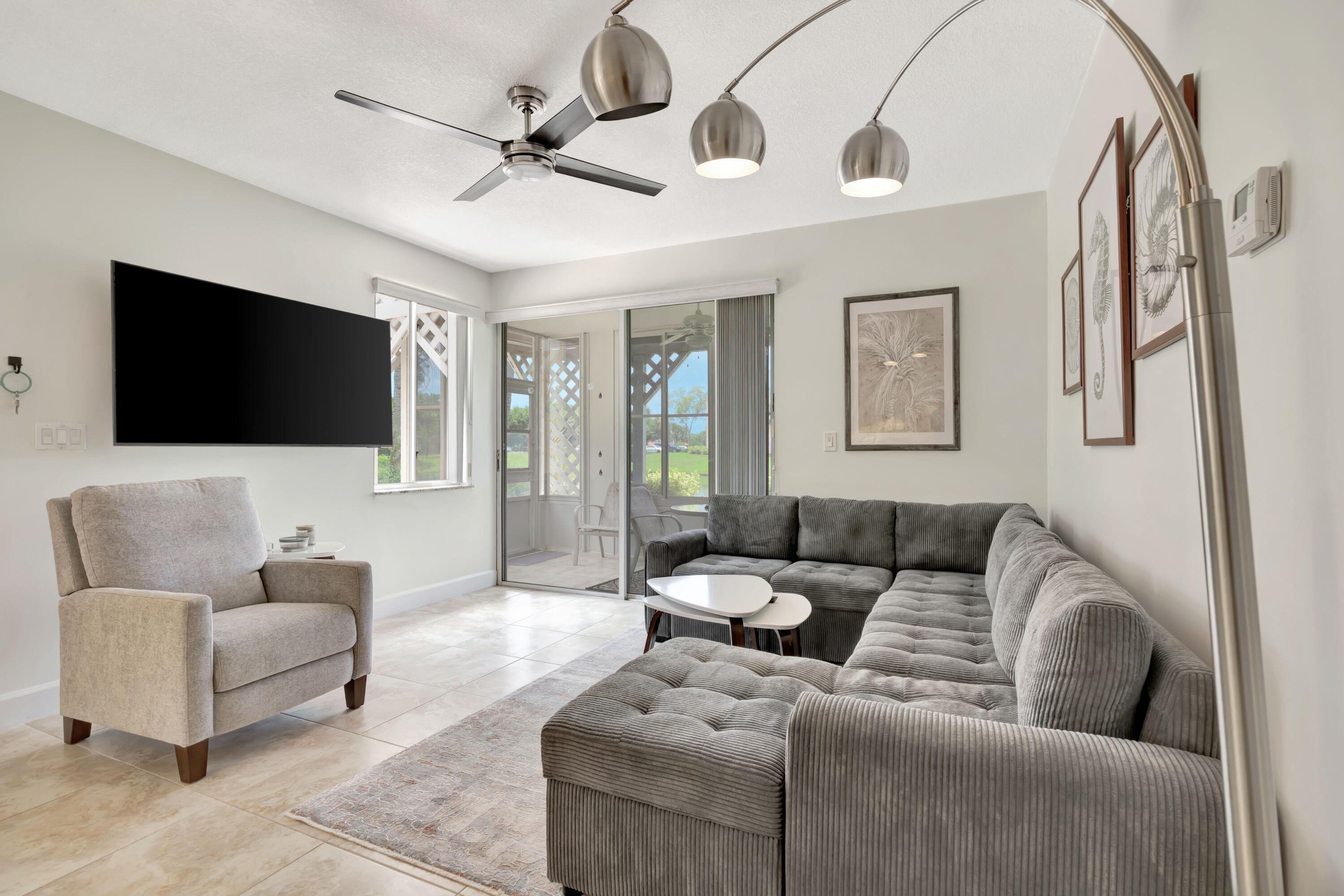 353 S Us Highway 1 A4