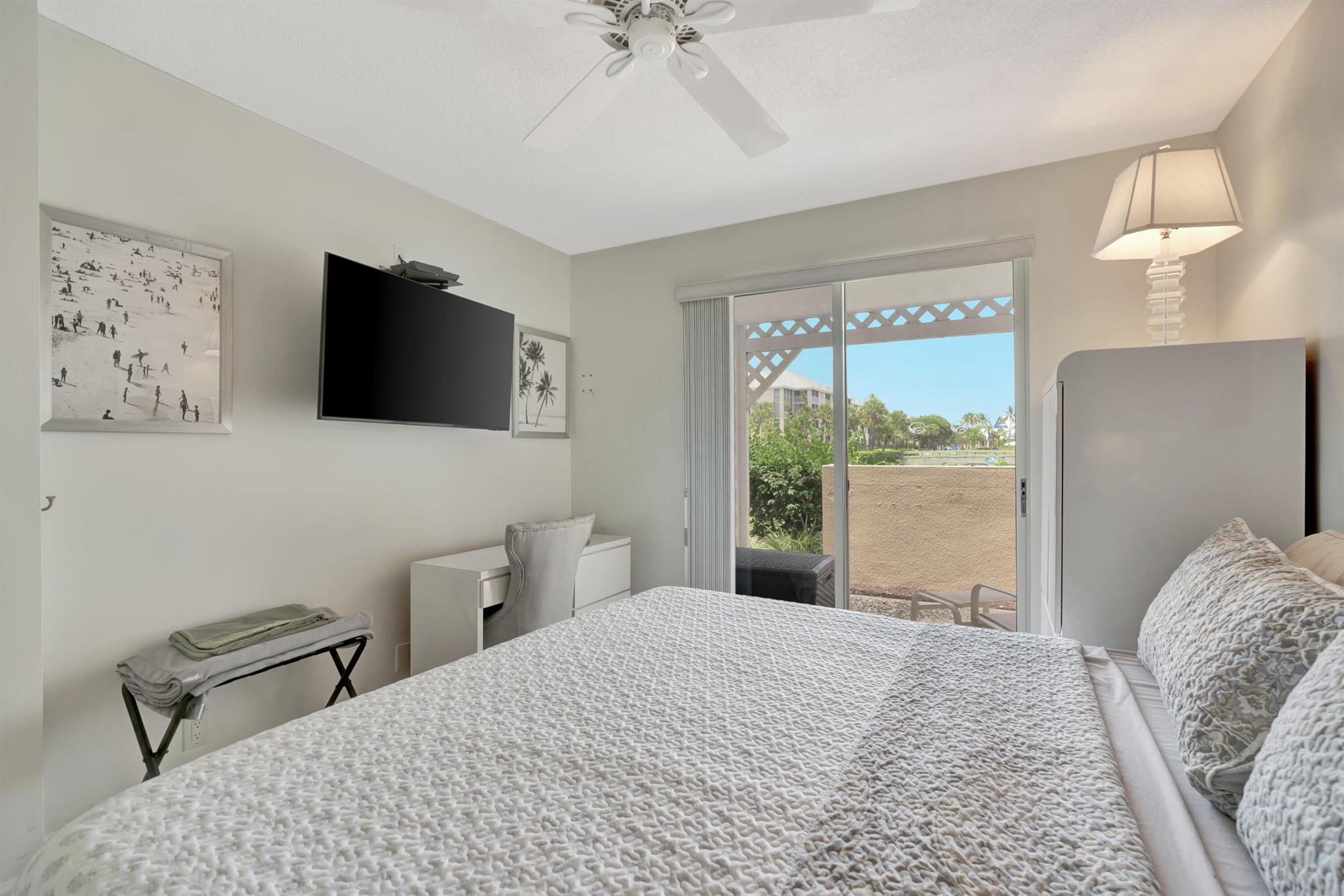 353 S Us Highway 1 A4