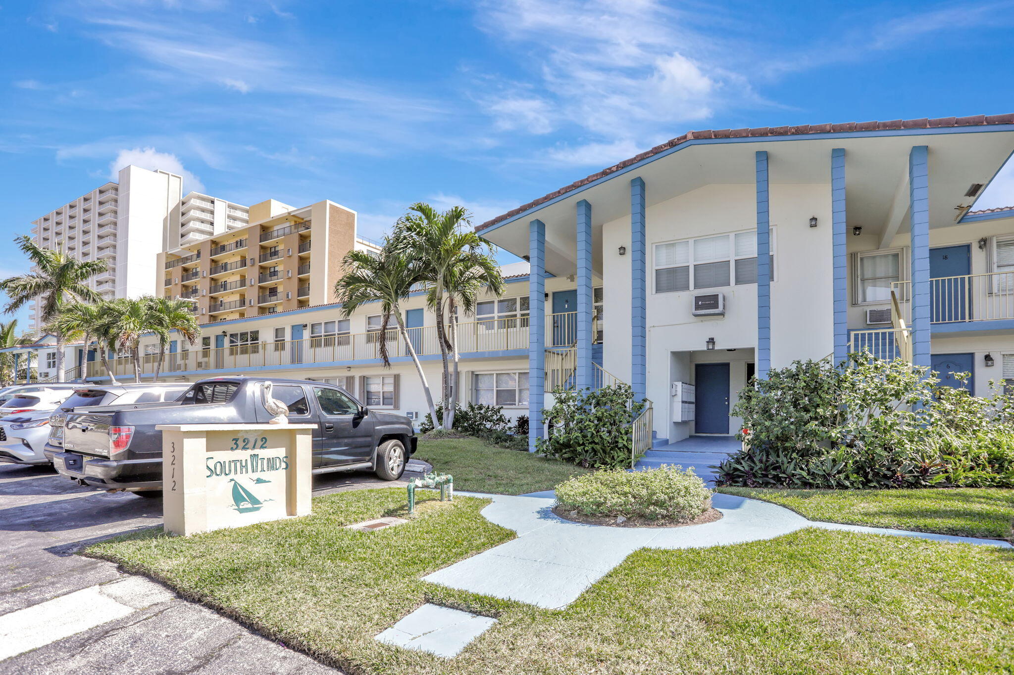 3212 NE 8th Court 7