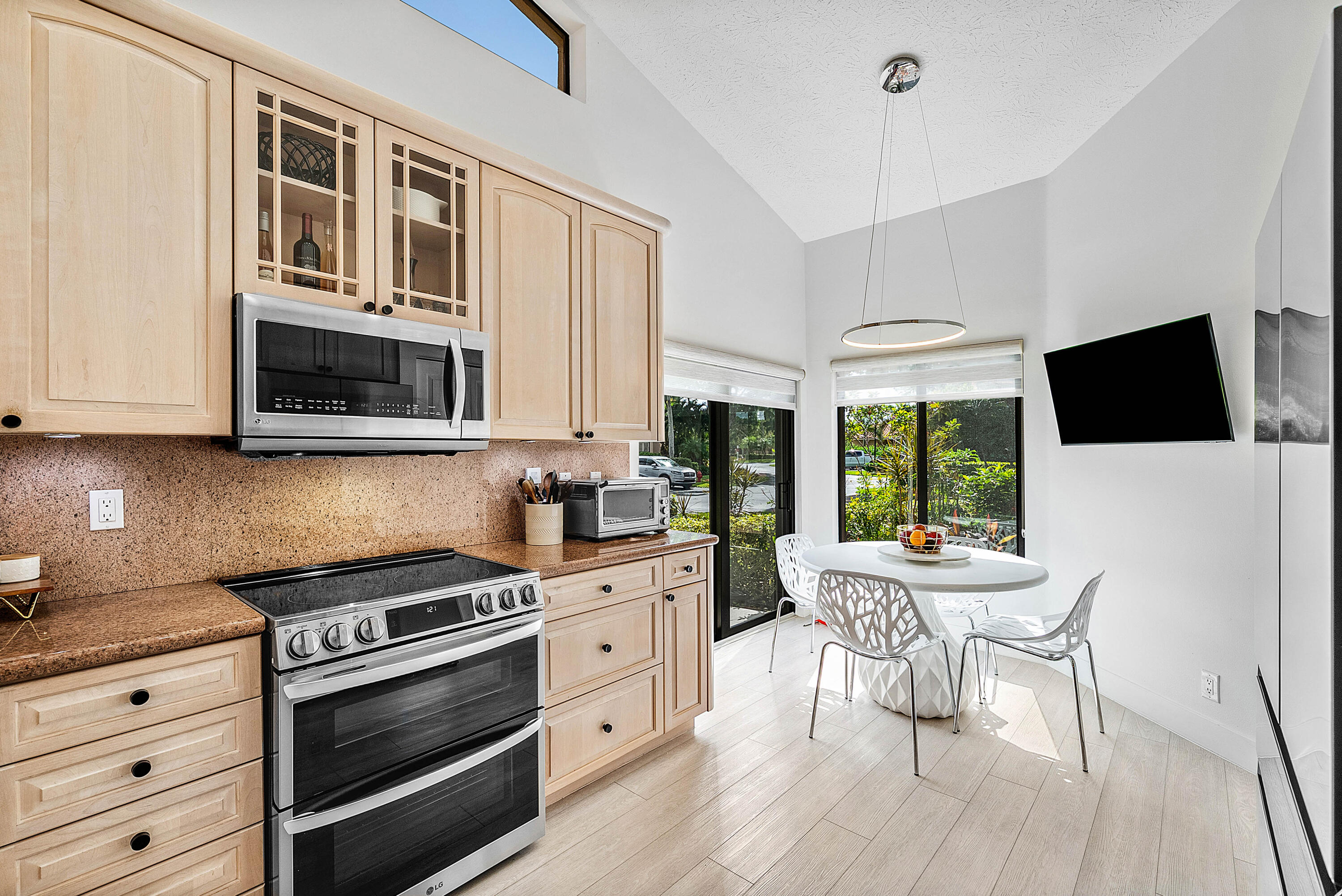 22627 Meridiana Drive