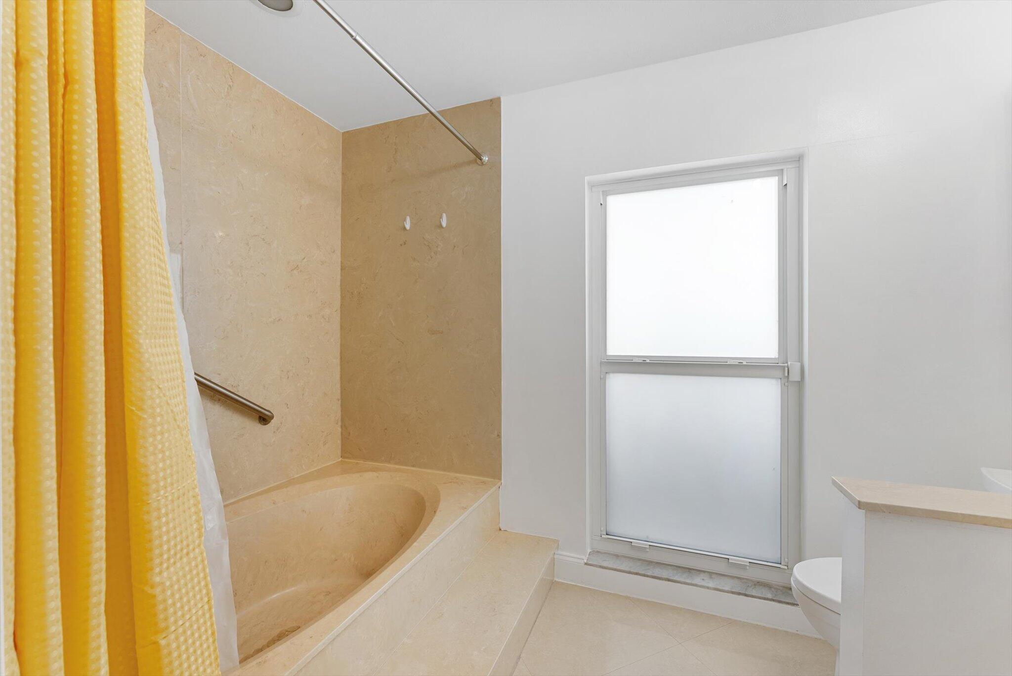 10167 Camelback Lane