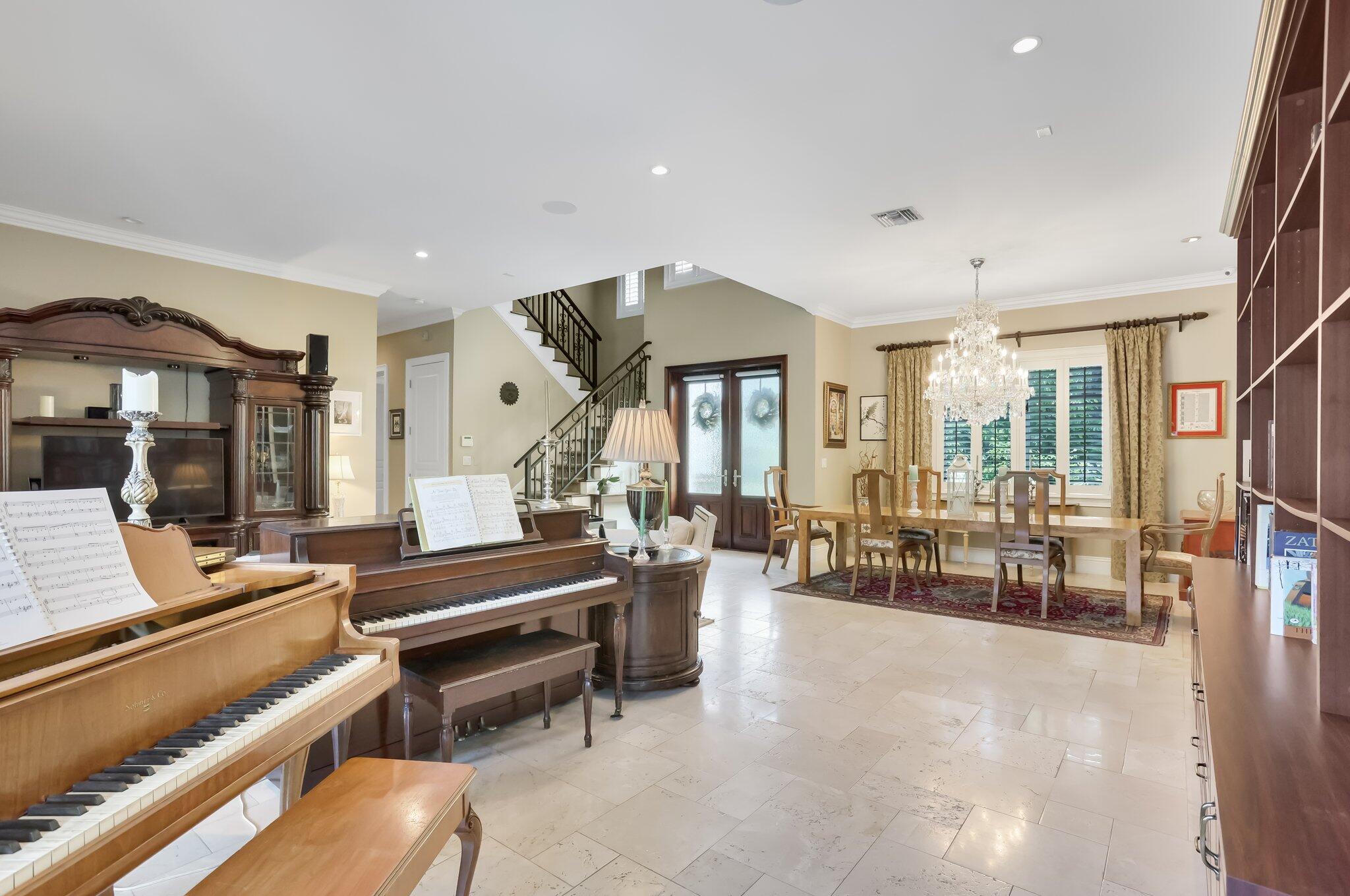 2409 NE 12th Street