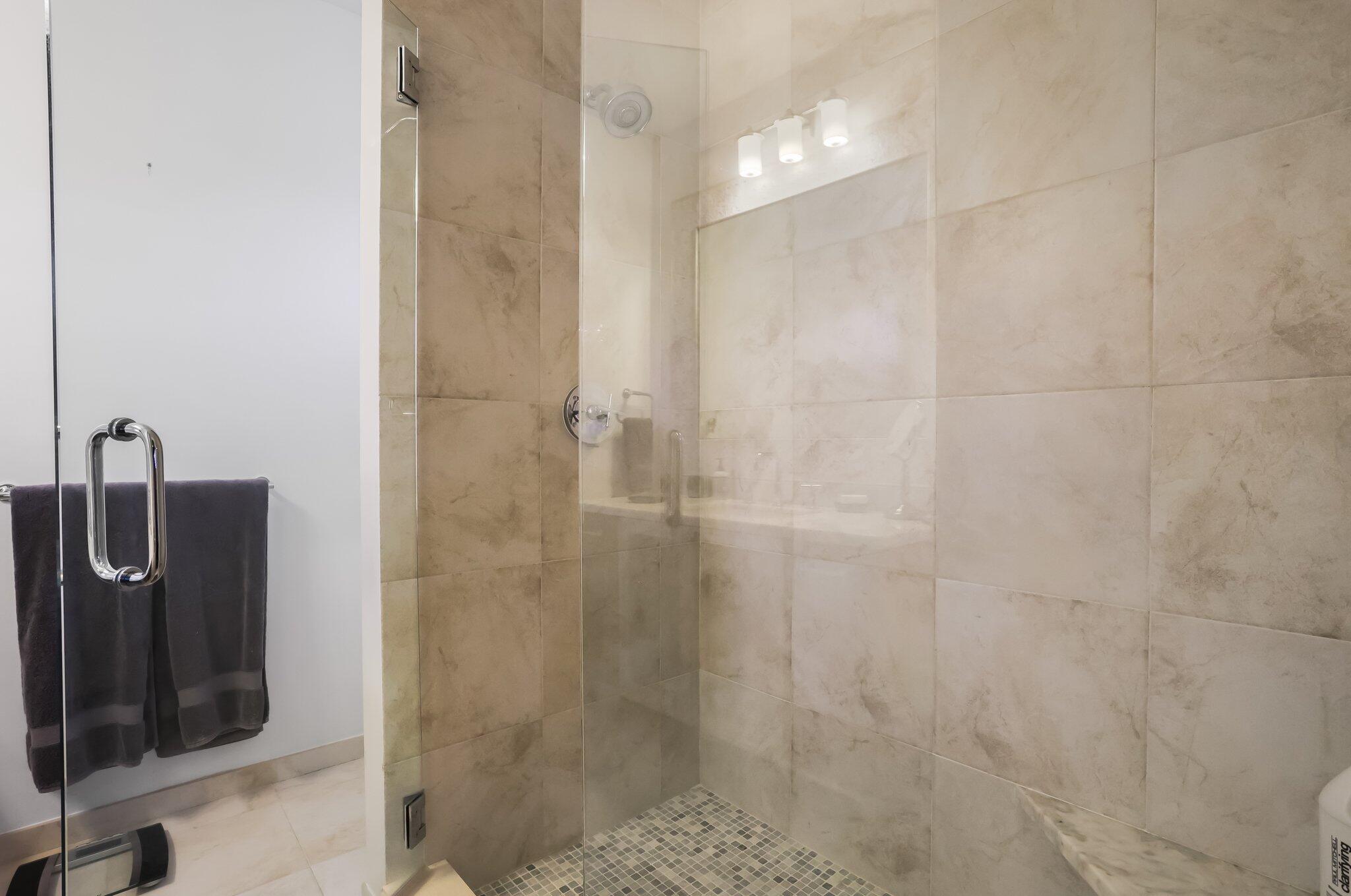 2409 NE 12th Street