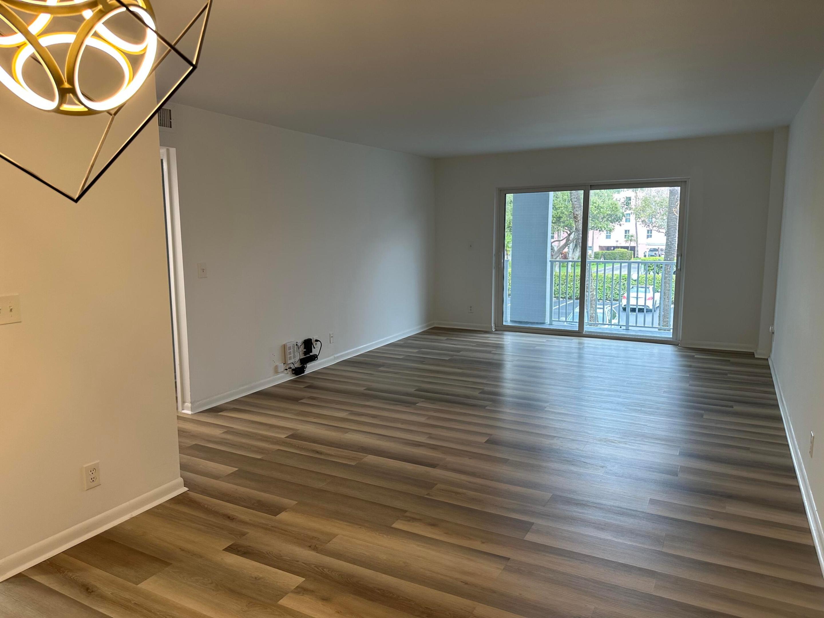 950 Ponce De Leon Road 208