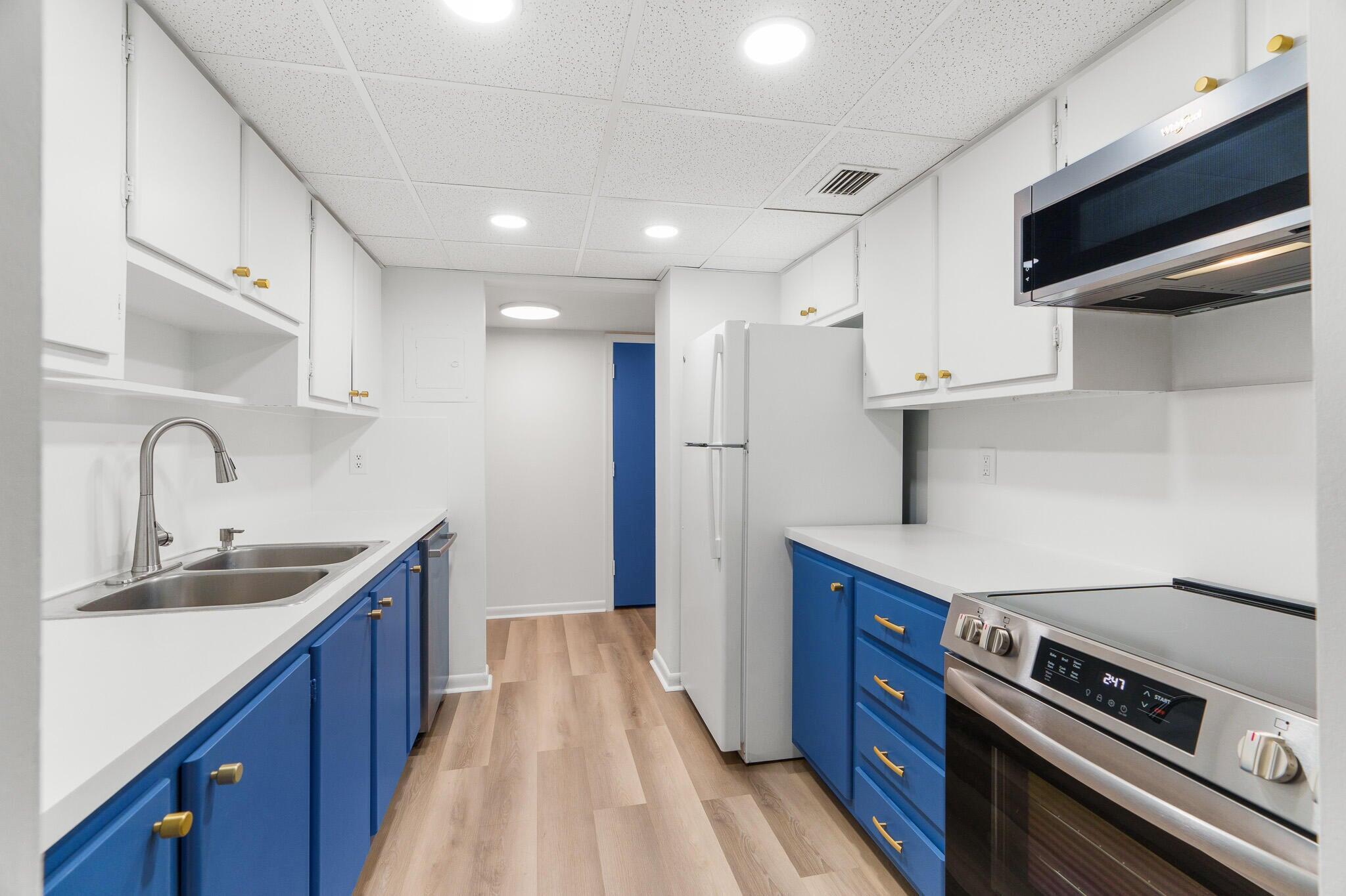 950 Ponce De Leon Road 208