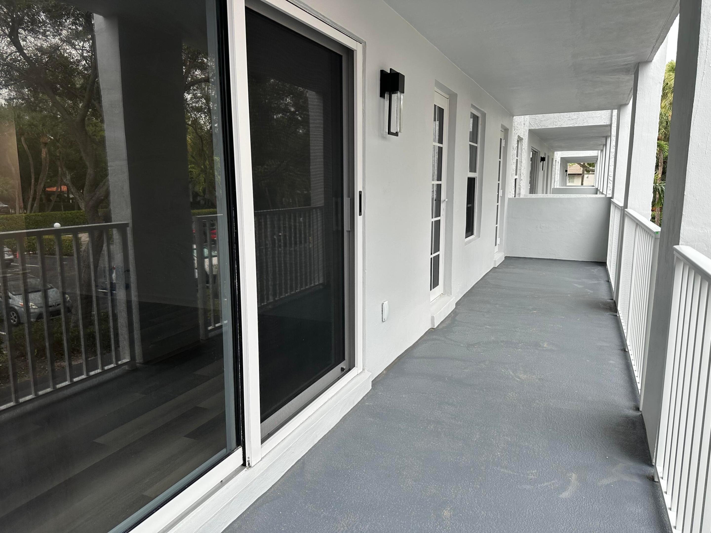 950 Ponce De Leon Road 208