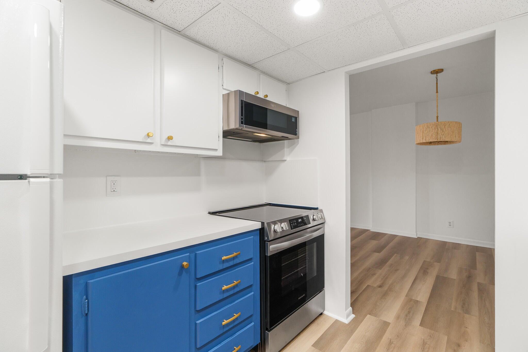 950 Ponce De Leon Road 208