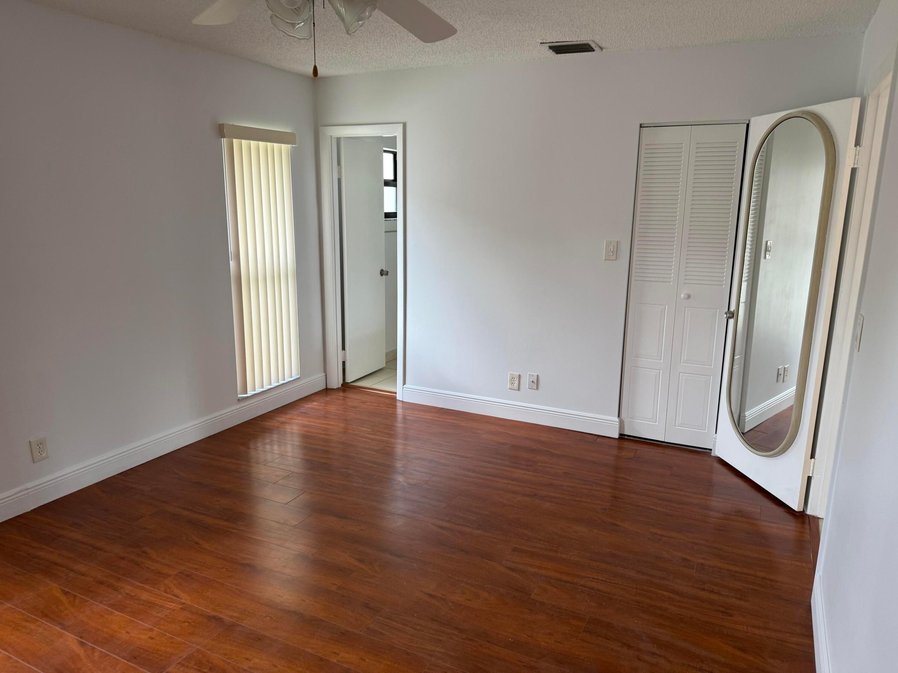 1687 SW 20th Terrace