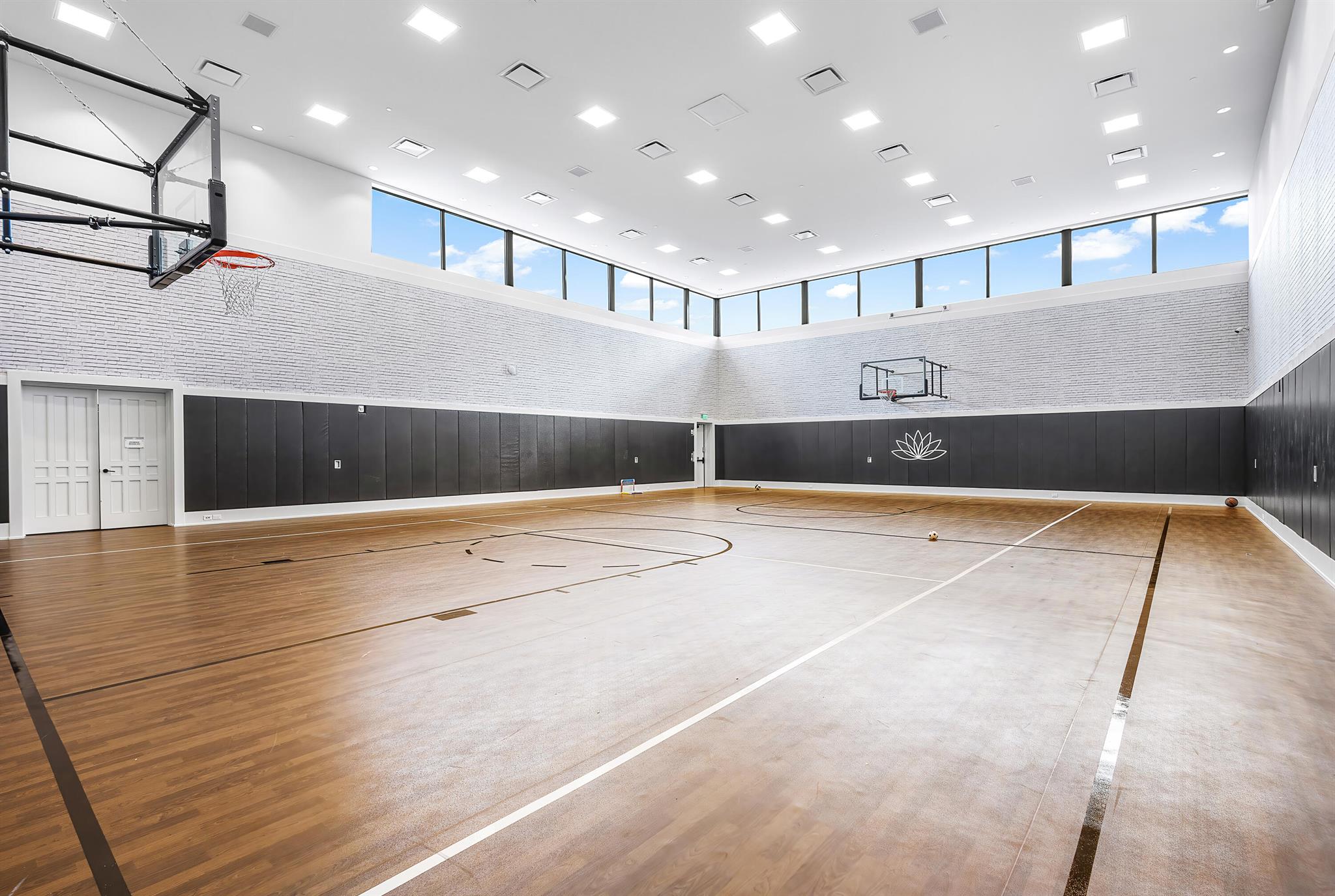 8308 Royal County Down Road