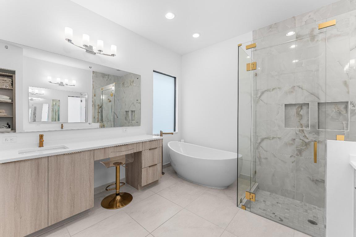 8308 Royal County Down Road