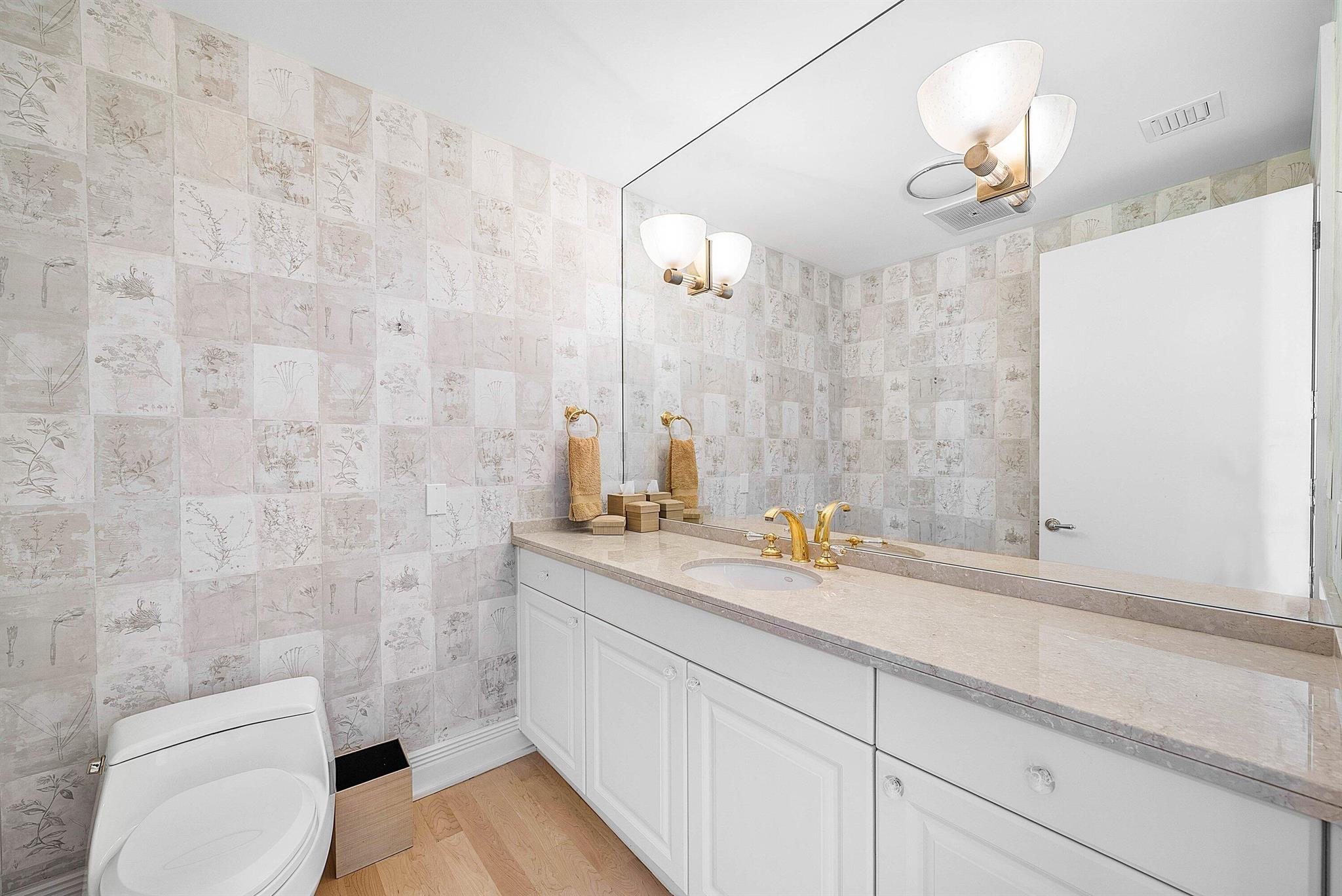 400 SE 5th Avenue 805n