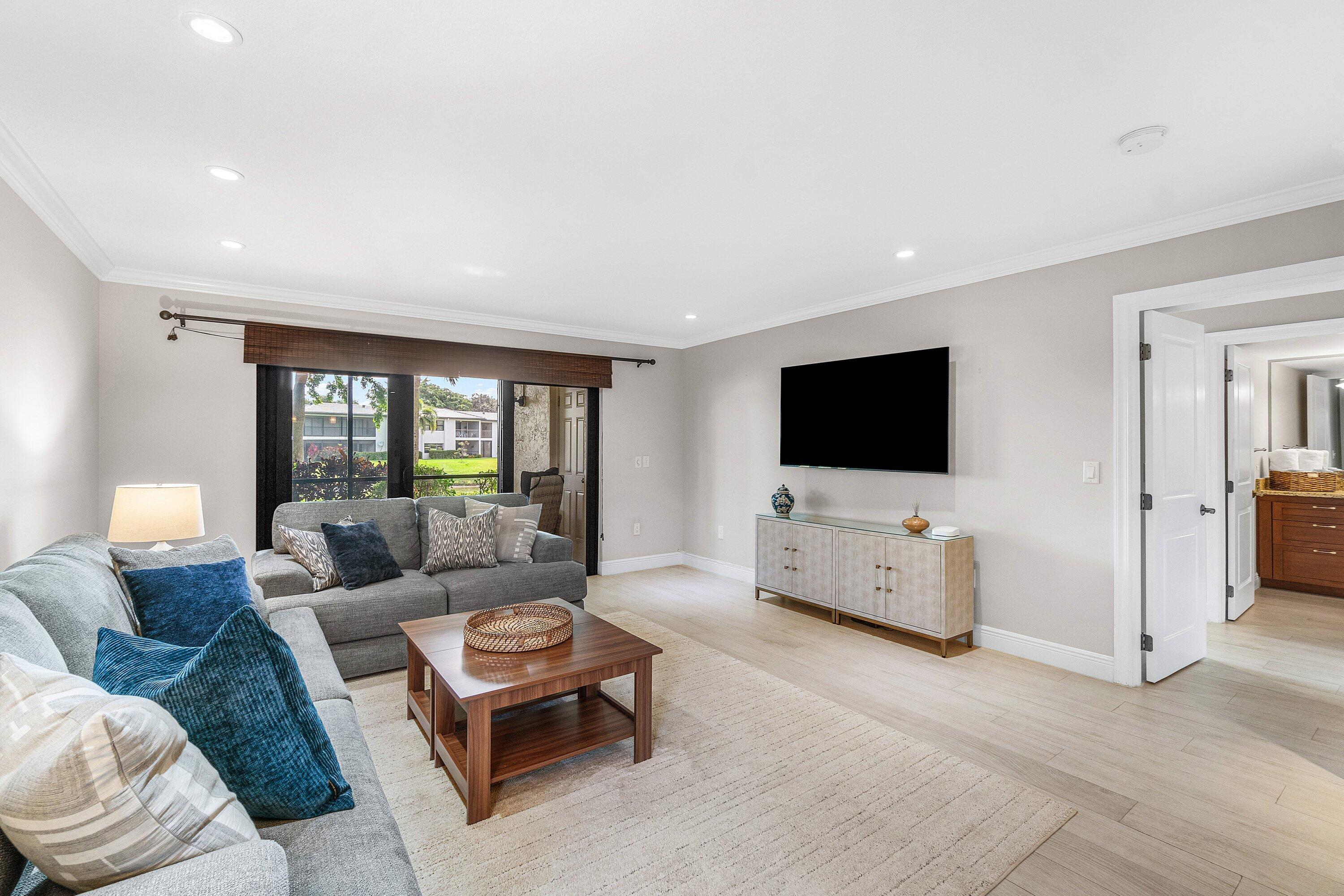 38 Southport Lane A